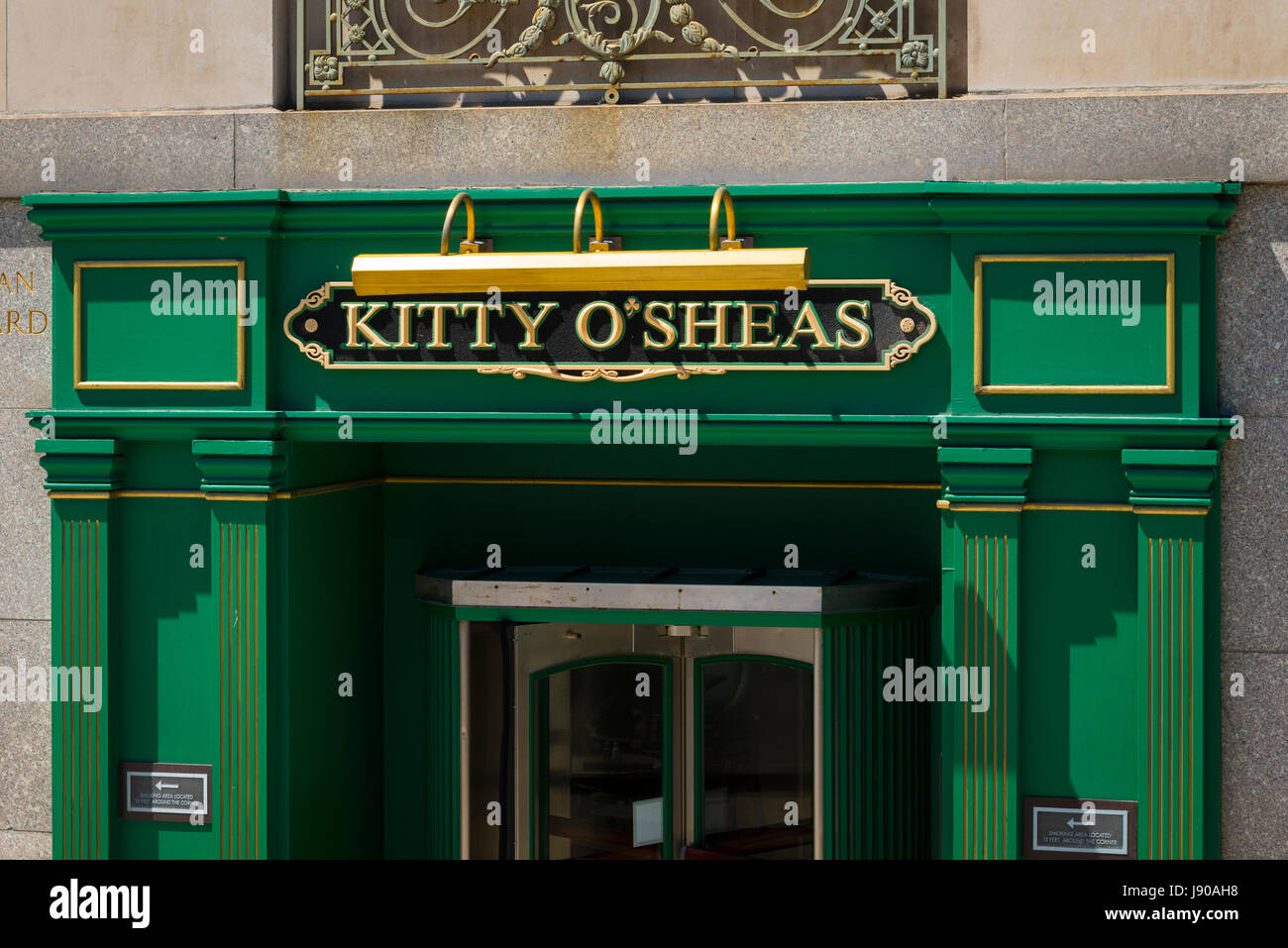 Chicago Illinois 720 South Michigan Ave Kitty O'Sheas restaurant grill cafe Buffalo Wings