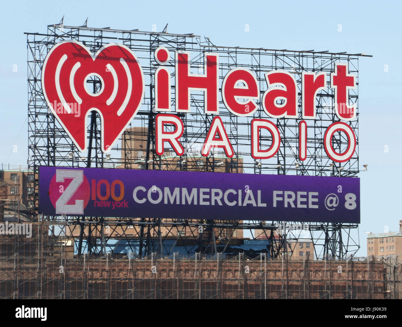 I heart radio hi-res stock photography and images - Alamy