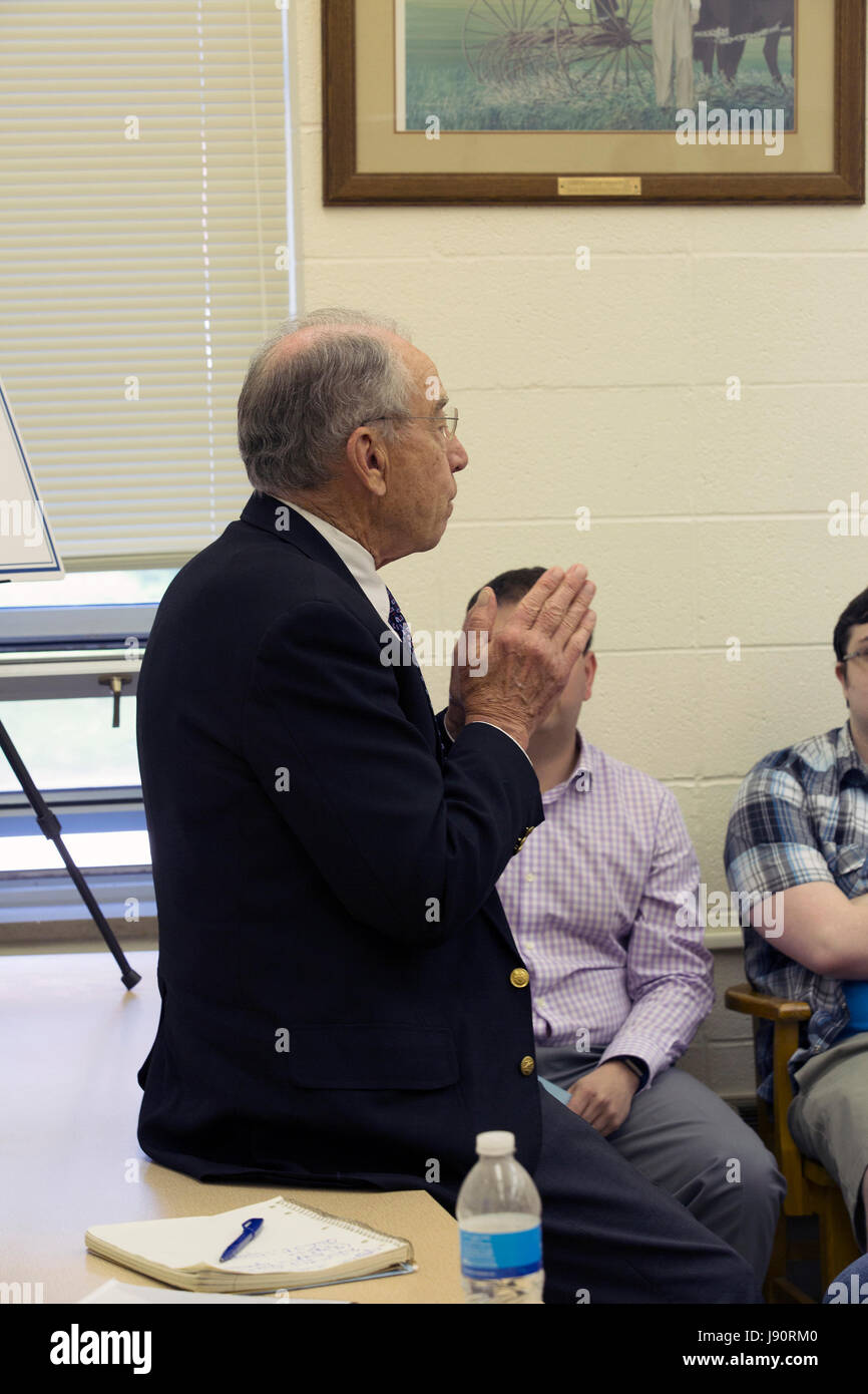 Guthrie City, Iowa, USA, 30th May 2017. Iowa Senator and Judiciary Committee Chair of the US Senate Charles Grassley speaks with constituents at a town hall. Credit: Cynthia Hanevy/Alamy Live News Stock Photo