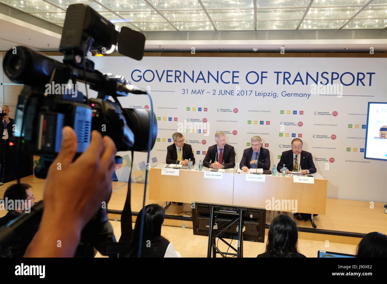 Leipzig, Germany. 31st May, 2017. Jose Viegas (l-r), Secretary General of the International Transport Forum, Anders Kellstroem of the European Automobile Manufacturers Association, Christian Labrot, President of the International Road Transport Union, and Mac Urata of the International Transport Workers Federation participate in a press conference on the International Transport Forum at the Congress Center in Leipzig, Germany, 31 May 2017. More than 1,200 participants from 70 nations are expected in Leipzig from 31 May to 2 June 2017. Credit: dpa picture alliance/Alamy Live News Stock Photo