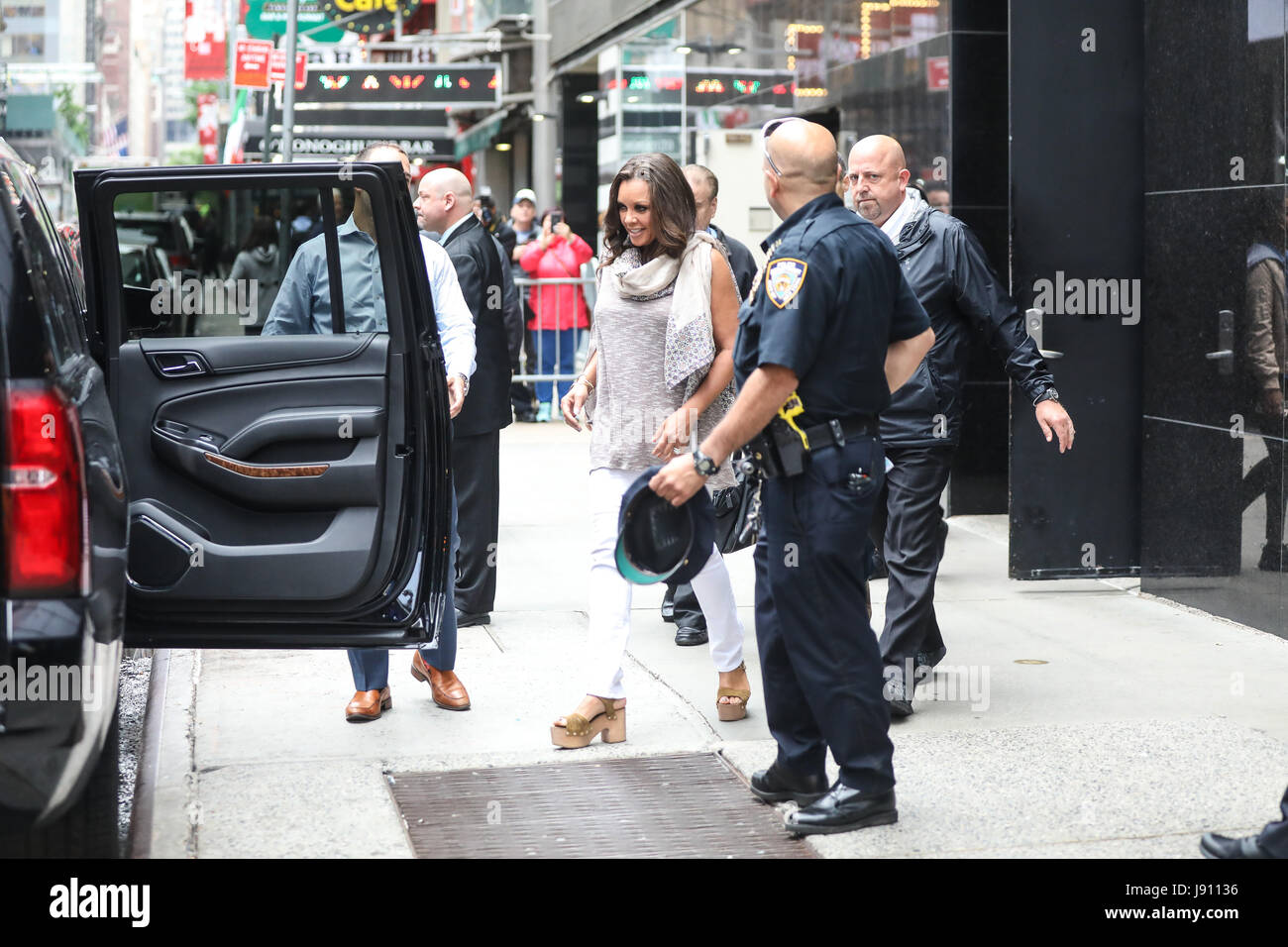 New York, United States. 30th May, 2017. American actress, singer and songwriter Vanessa Williams is seen walking out of a television studio in the Times Square area on Manhattan Island in New York City on Tuesday, May 30. Credit: Brazil Photo Press/Alamy Live News Stock Photo