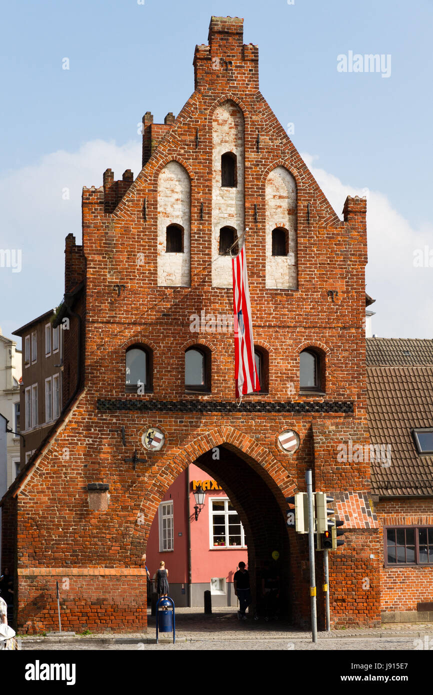 frame-work, Hanseatic city, mecklenburg, hanse, water, city, town, old town, Stock Photo