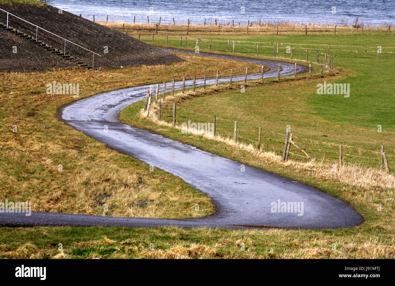 bend, curve, road, bike, bicycle, cycle, path, way, street, bend, curve  Stock Photo - Alamy