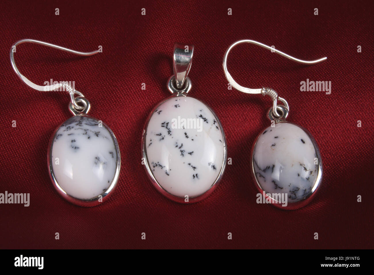 object, objects, stone, pendant, earring, rings, ear rings, pattern, precious, Stock Photo