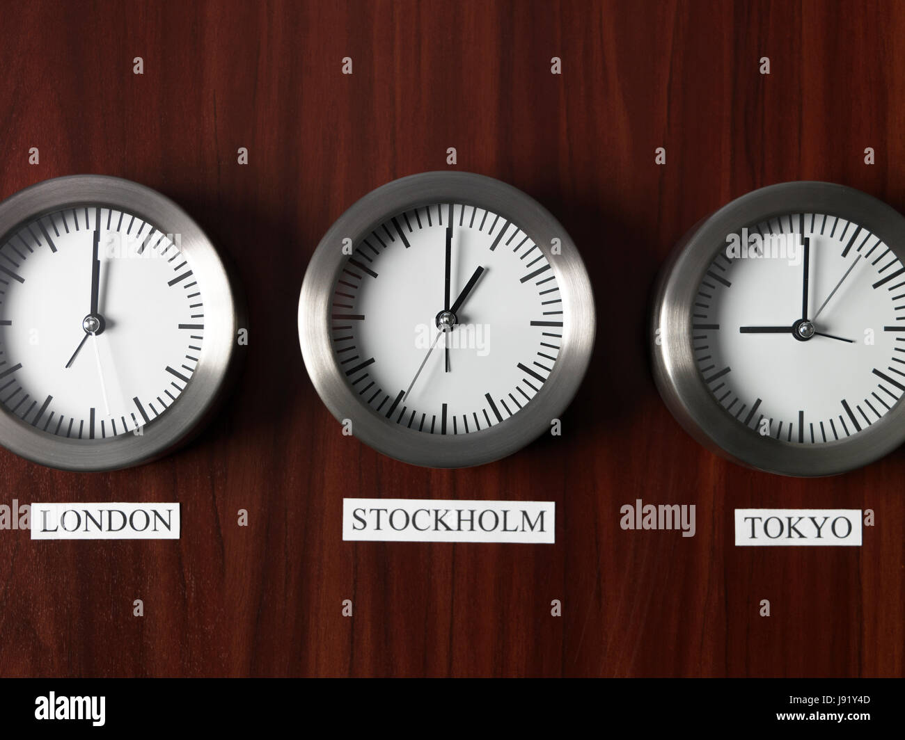 office, isolated, clock, time difference, horizontal, london