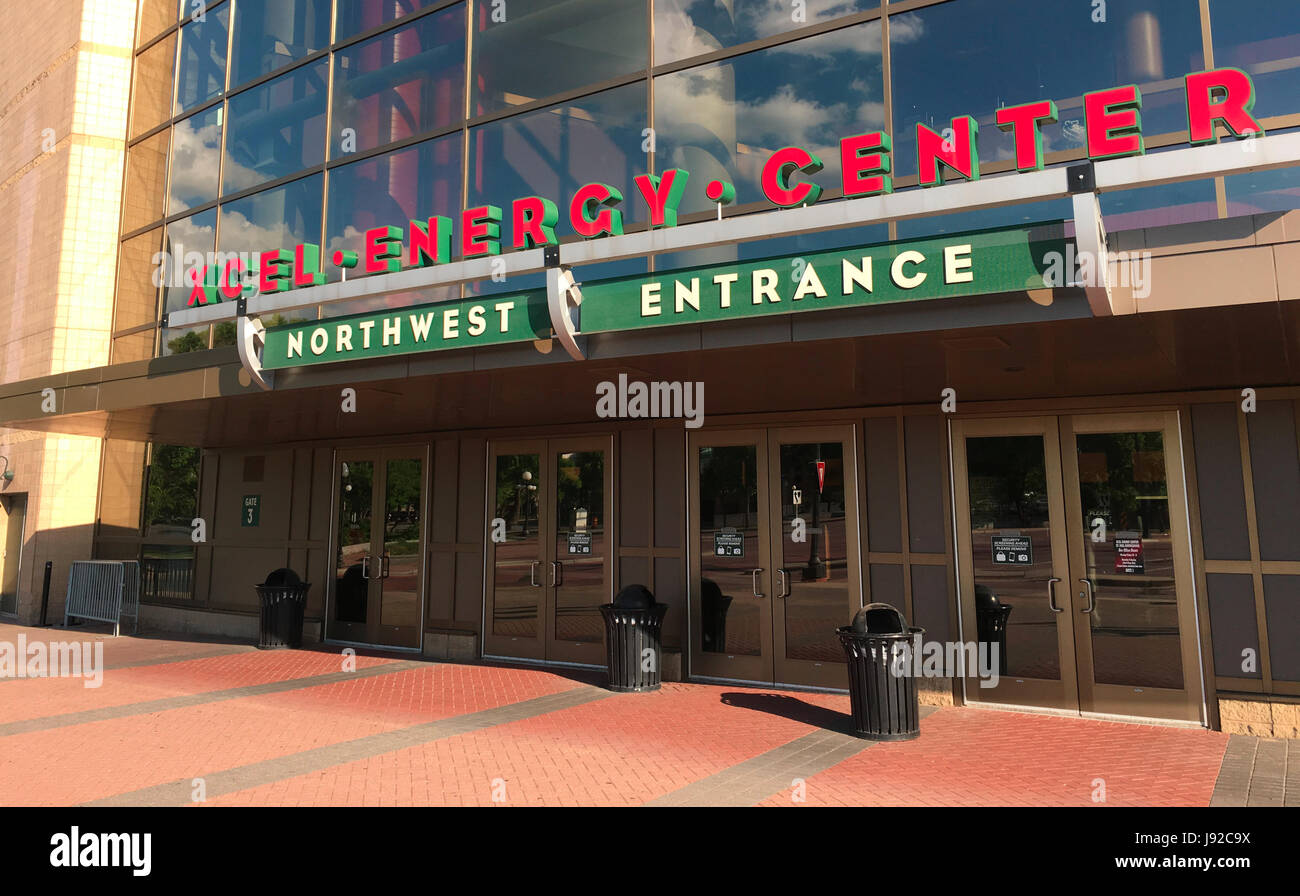212 Xcel Energy Center In St Paul Minnesota General View Stock Photos,  High-Res Pictures, and Images - Getty Images