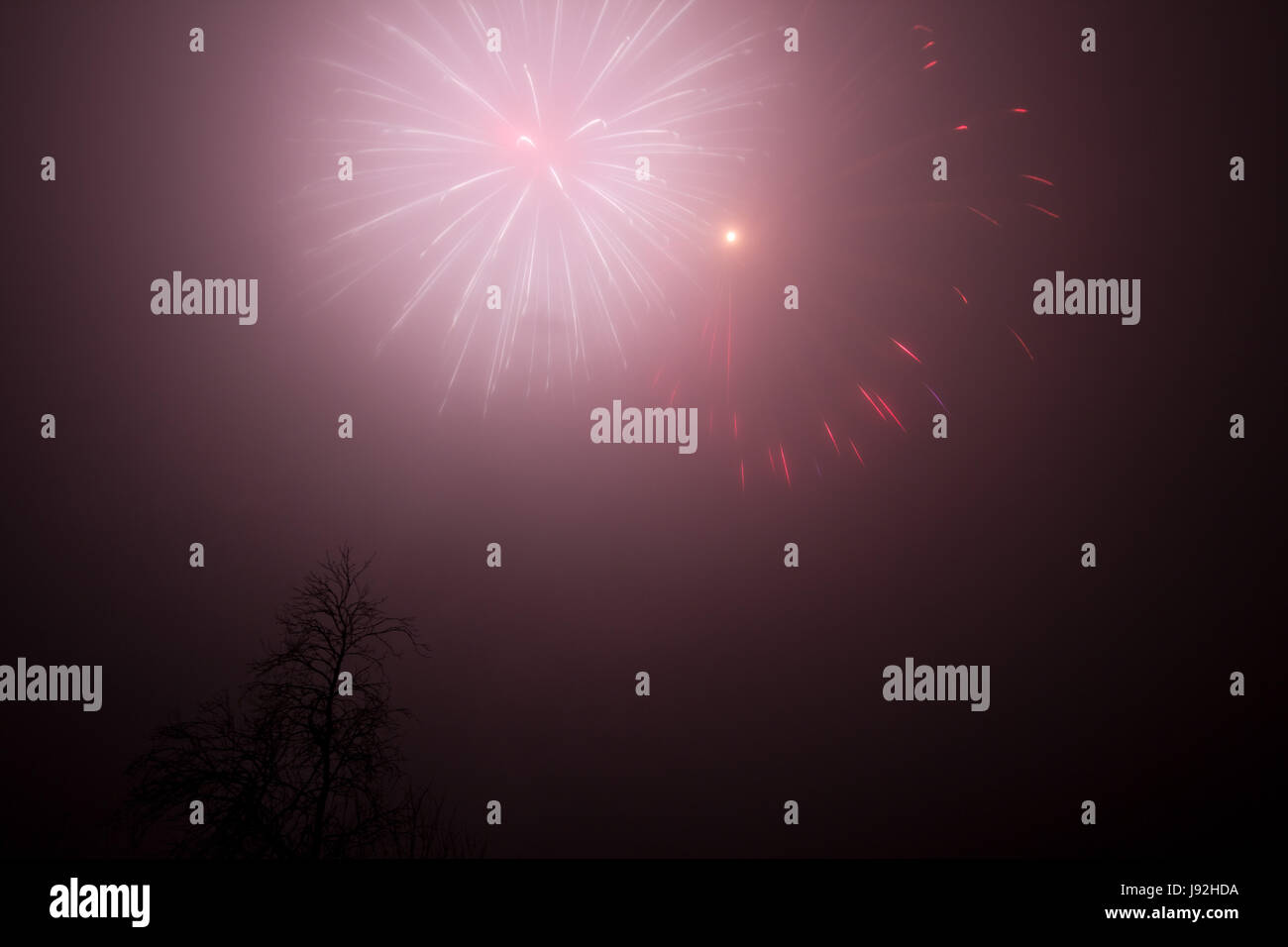 long-term exposure, silvester, New Years eve, new year, rocket, cheers, Stock Photo