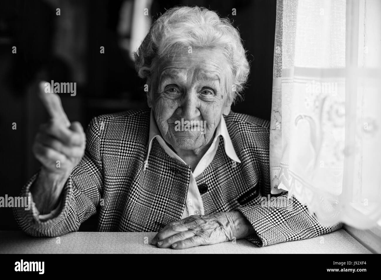Headache hospital elderly Black and White Stock Photos & Images - Alamy