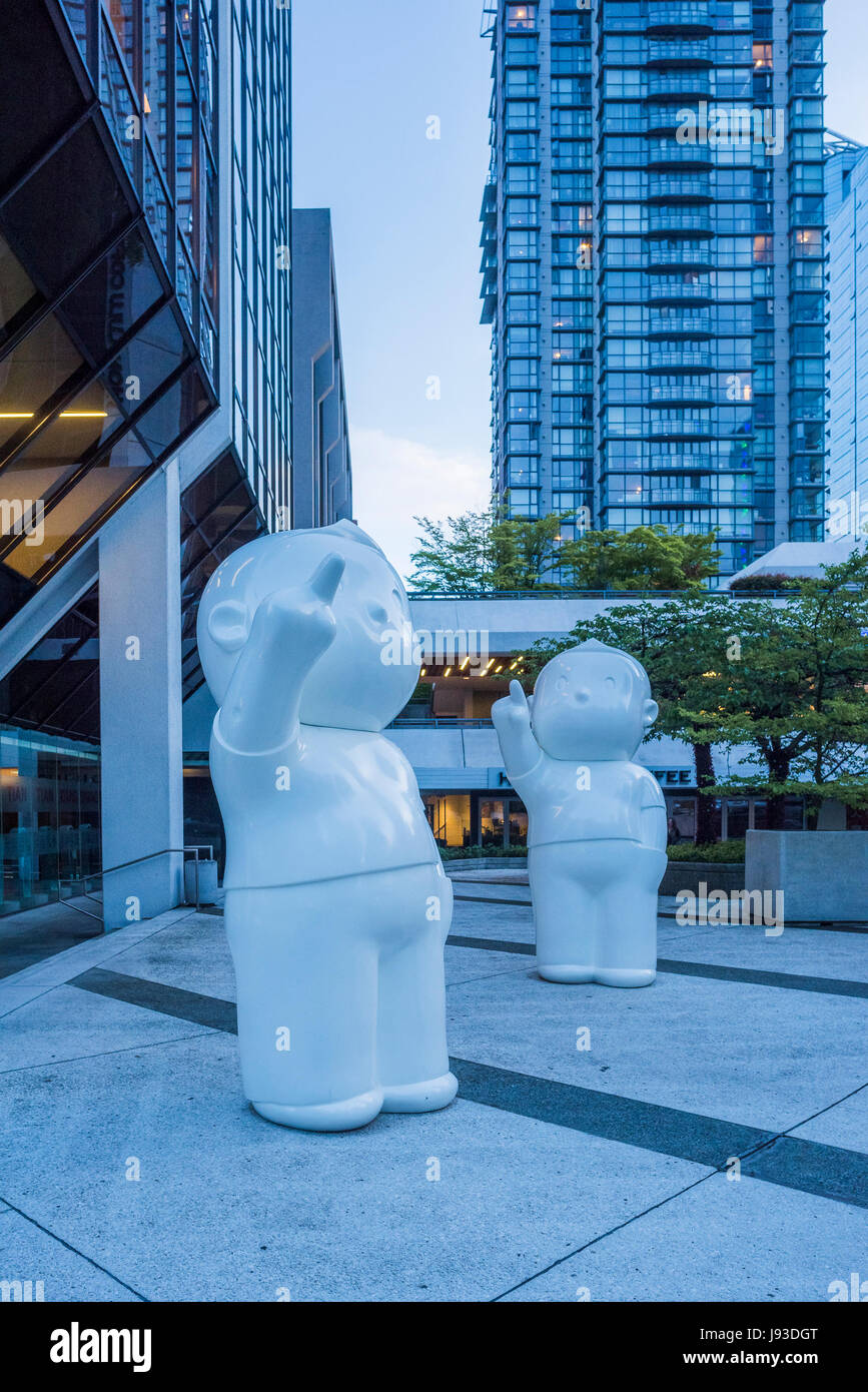 Temporary Art installation, Tian Tian by artist Danny Yung, Downtown