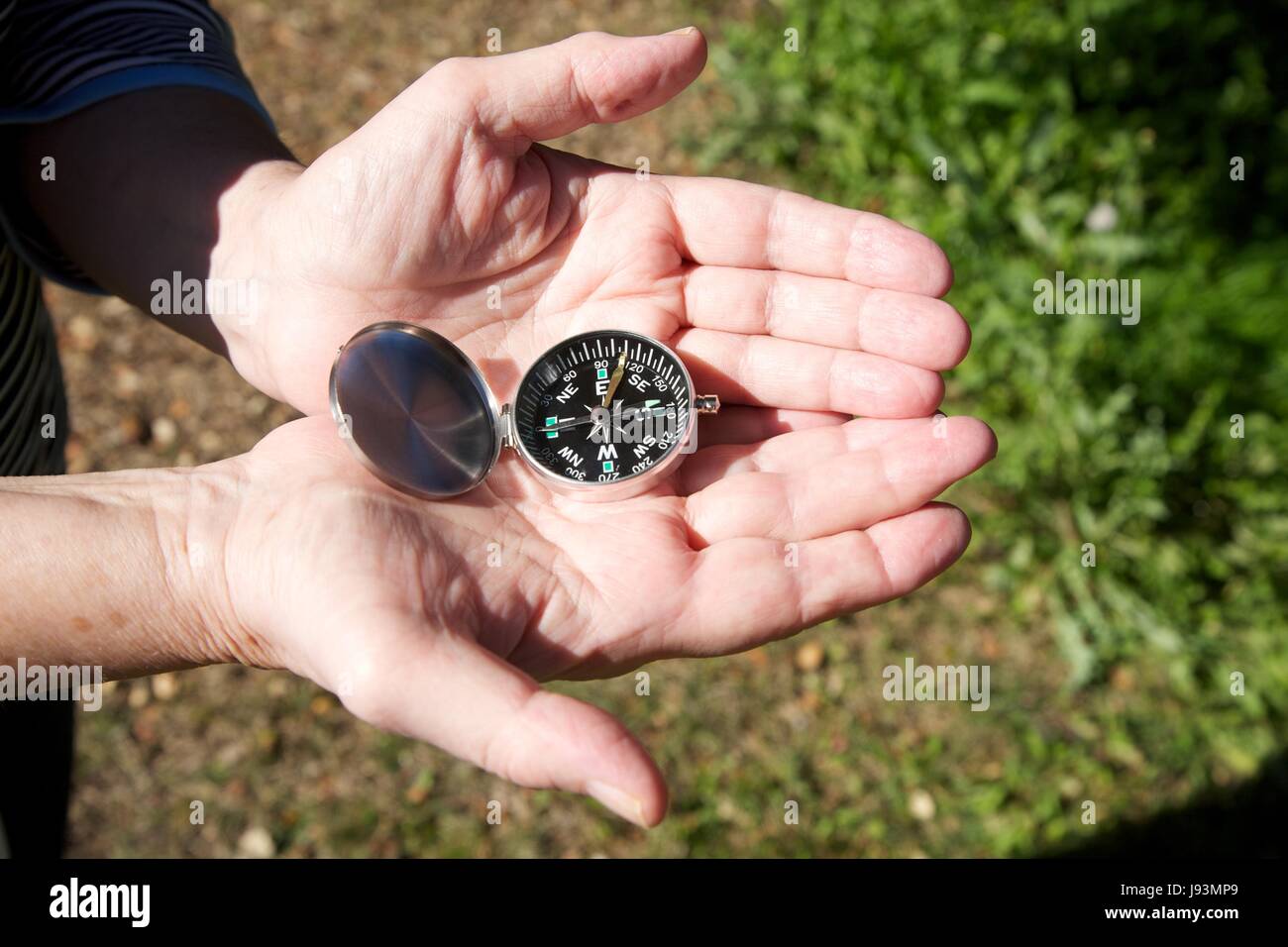 Dial with compass hi-res stock photography and images - Alamy