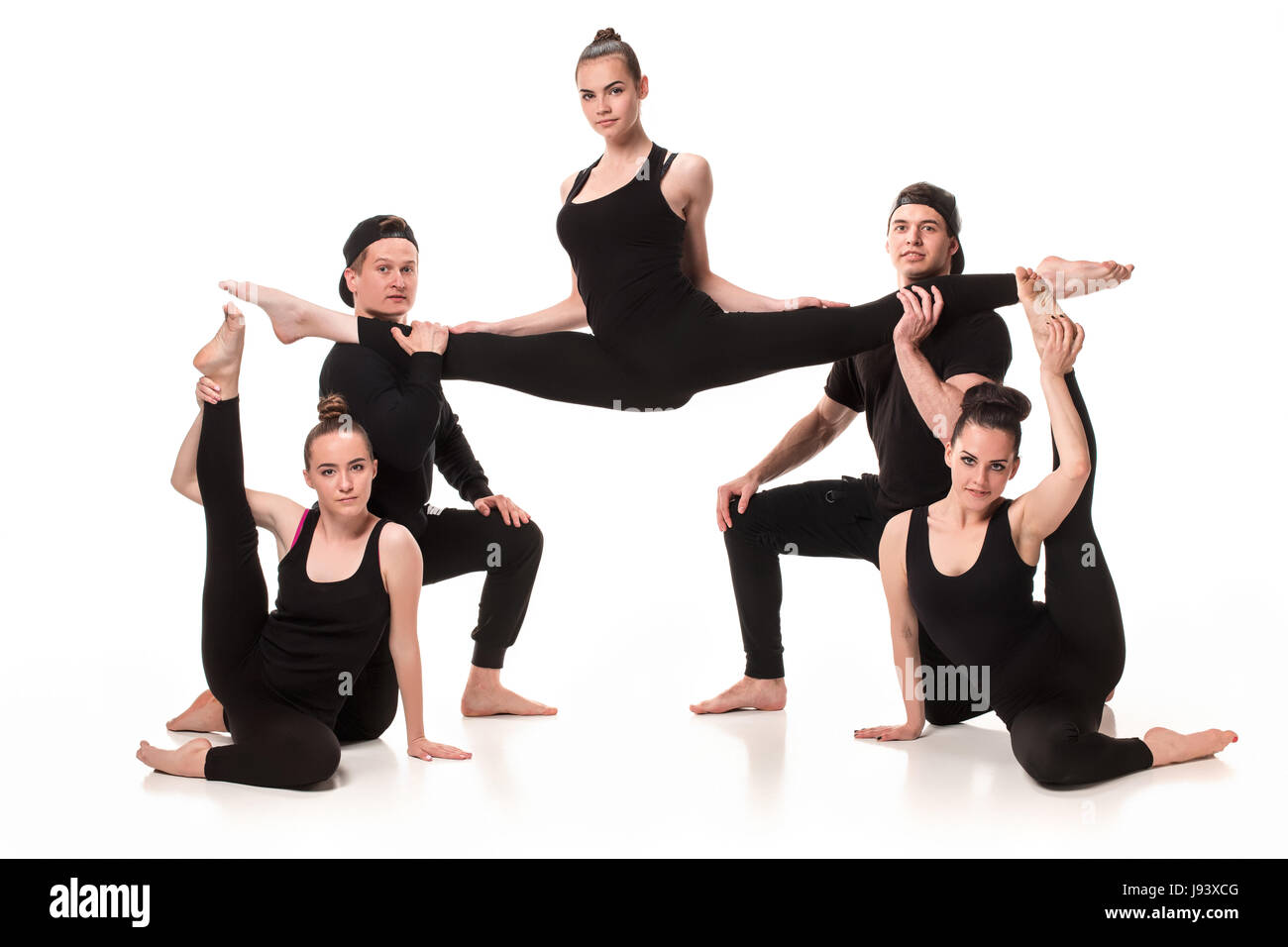 пластический танец. танцы картинки. женщина в танце. контемпорари партер. импровизация в танце.