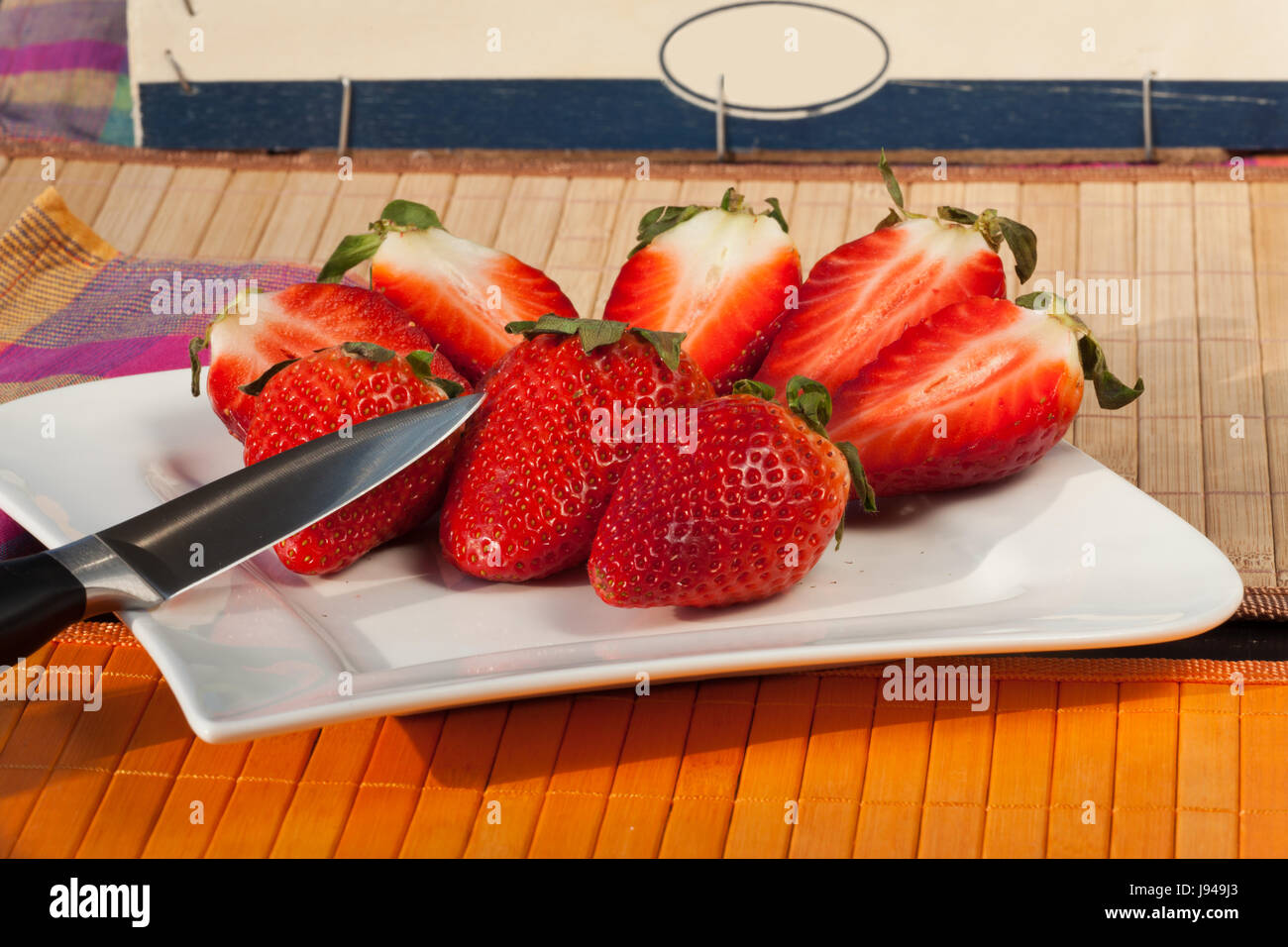 garden, fruit, plate, strawberry, gardens, arm, weapon, knive, knife, harvest, Stock Photo