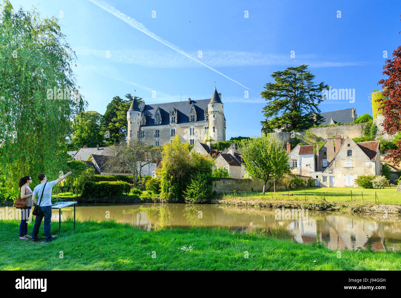 Indre et Loire, Montresor, labelled Les Plus Beaux Villages de France (The Most beautiful Villages of France), houses and castle along Indrois river Stock Photo