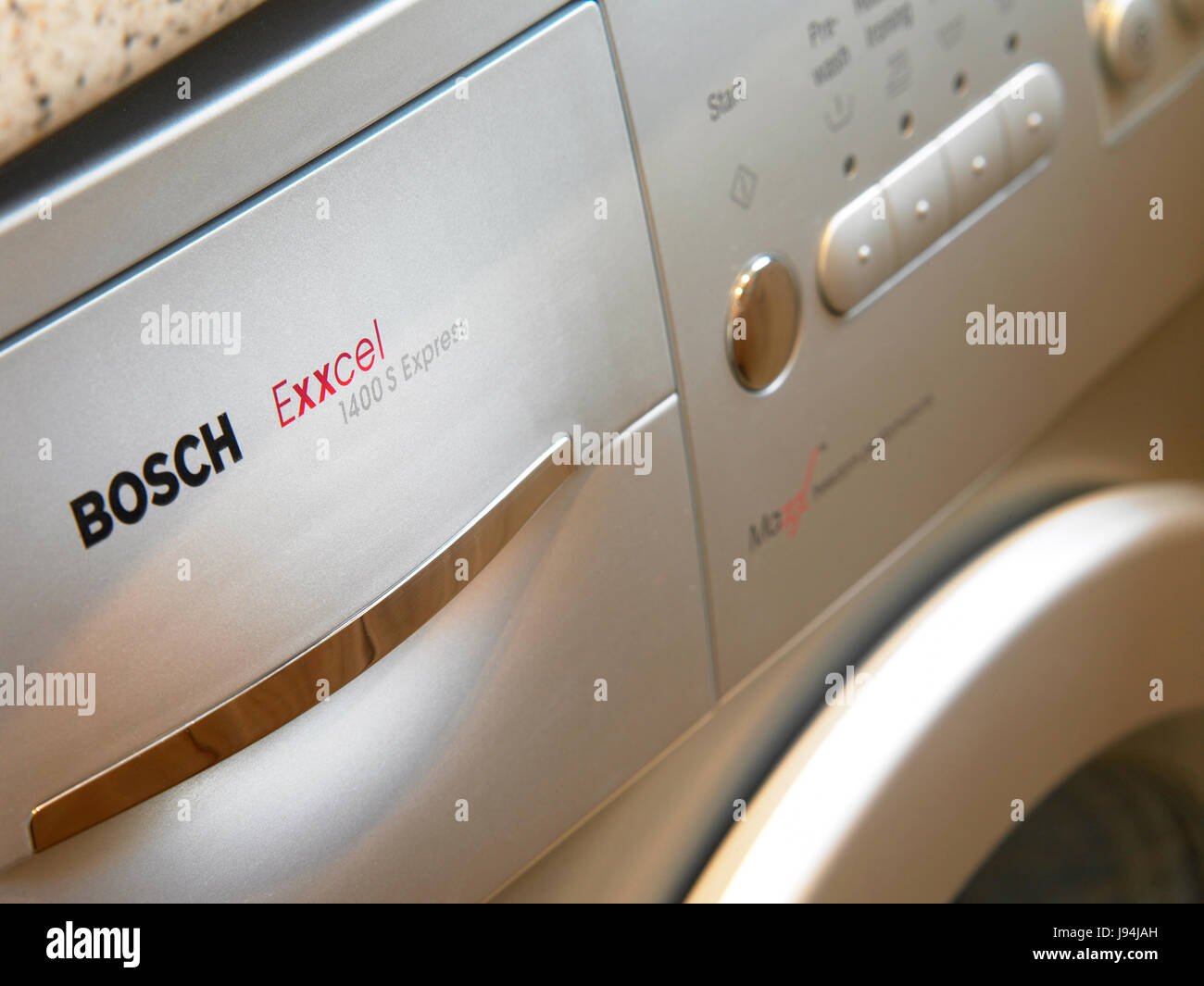 Bosch washing machine hires stock photography and images Alamy
