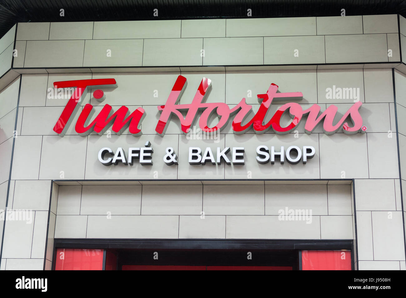 Tim hortons cafe hi-res stock photography and images - Alamy