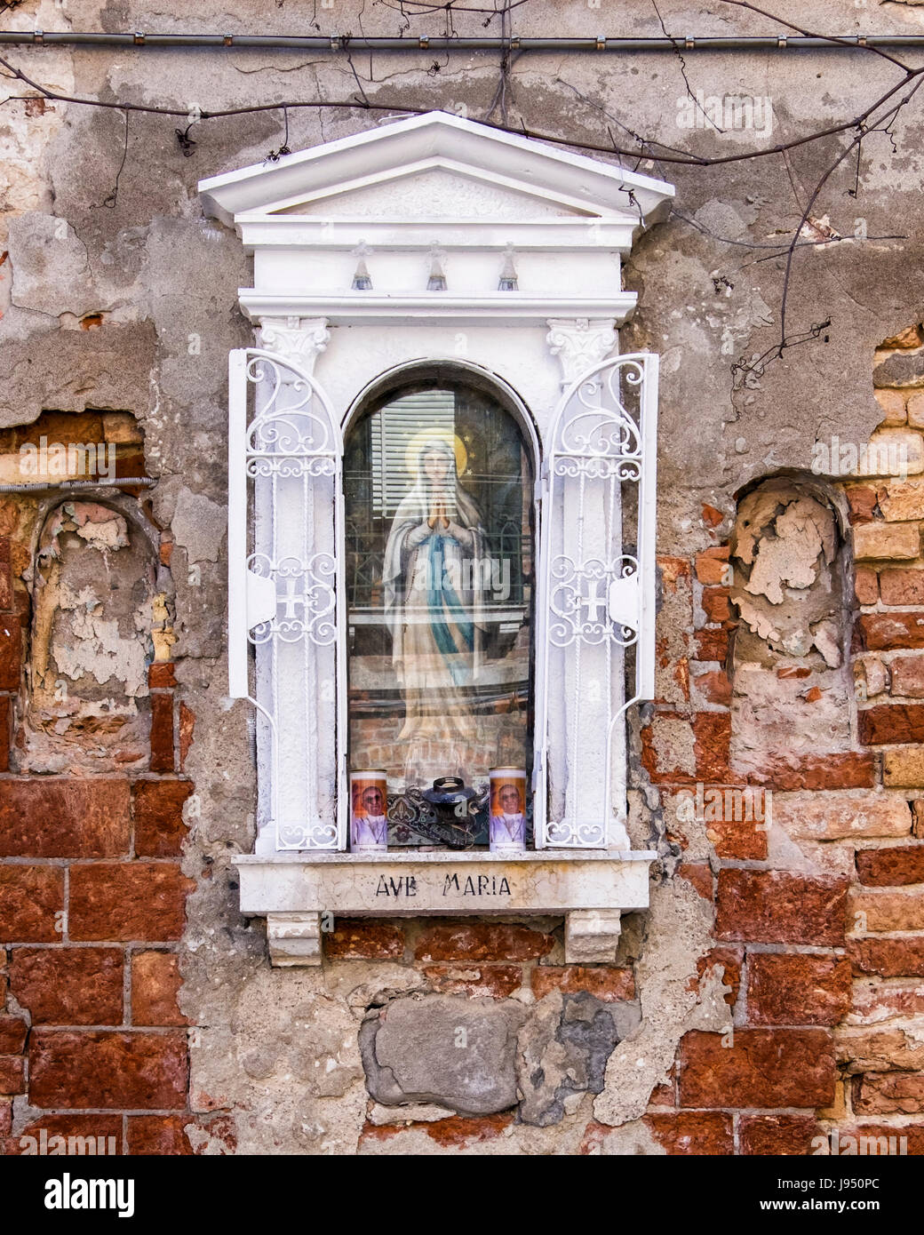 Venice,Italy,Castello. Roman Catholic religious Icon,,Virgin Mary ...
