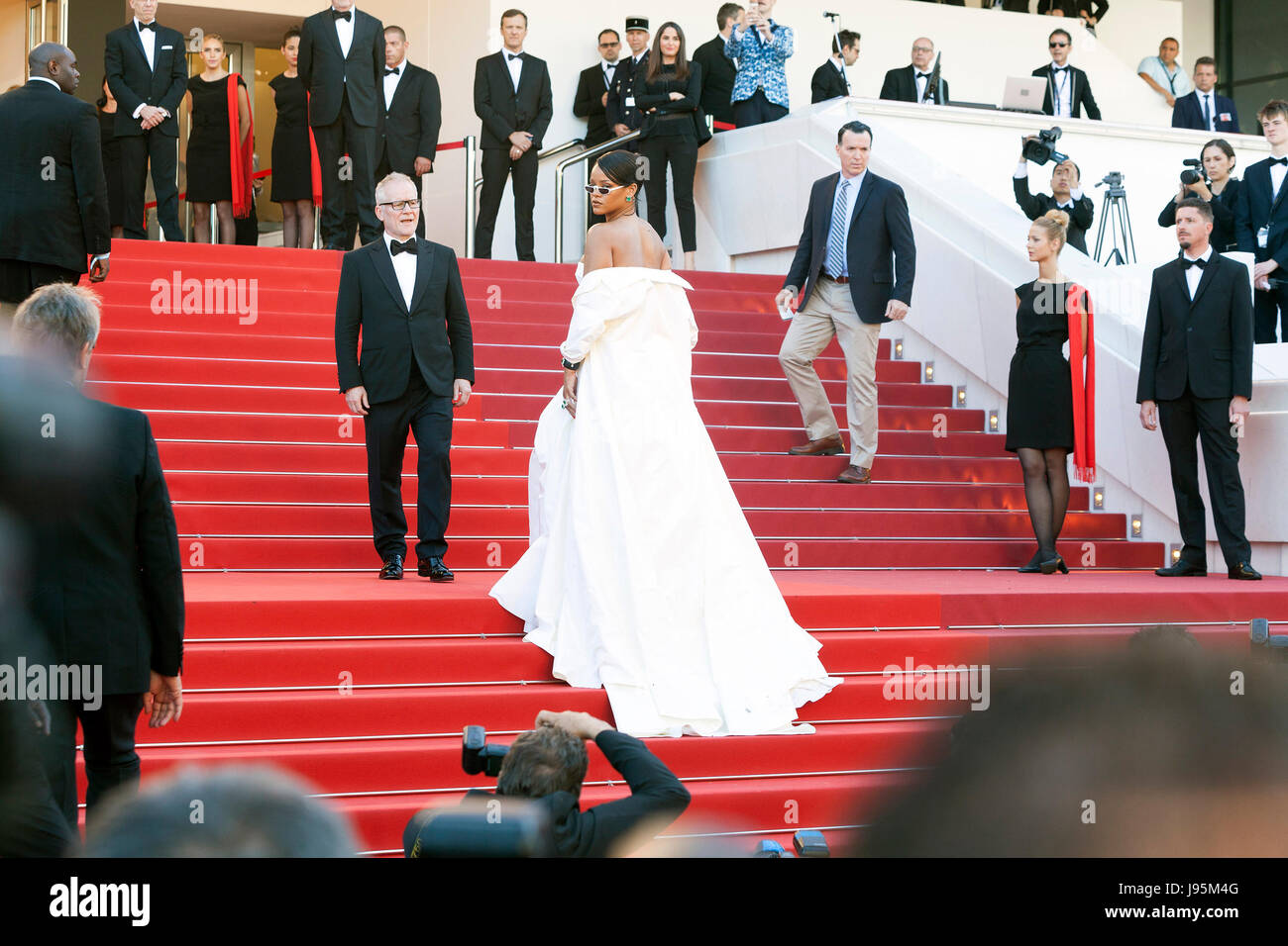 CANNES, FRANCE - MAY 19: Rihanna attends the 'Okja' screening during the 70th annual Cannes Film Festival at Palais des Festivals on May 19, 2017 in Cannes, France.  Laurent Koffel/Alamy Live News Stock Photo
