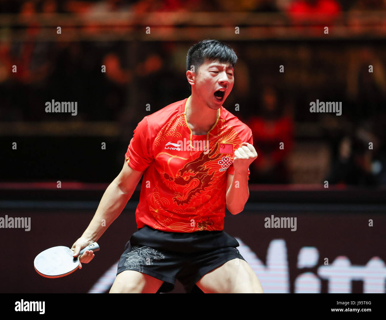 Dusseldorf, Germany. 5th June, 2017. Ma Long of China celebrates during the  men's singles final match against his compatriot Fan Zhendong at the 2017  World Table Tennis Championships in Dusseldorf, Germany, on
