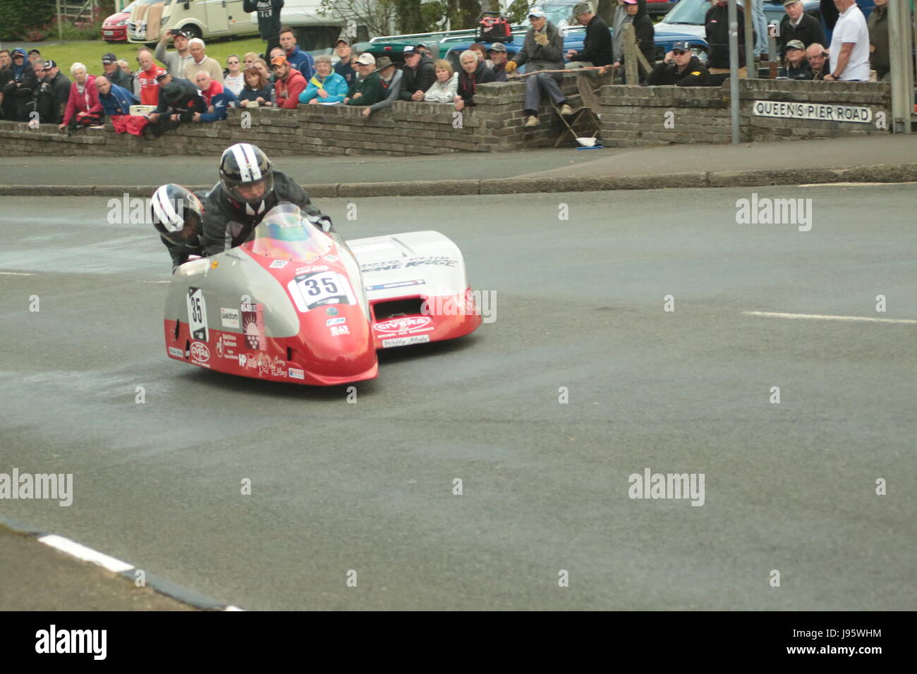 Ramsey, UK. 5th Jun, 2017. Isle of Man TT Races, Sure Sidecar Race. Number 35, Francois Leblond and Bruno Picquoin on their 600cc Shelbourne Suzuki of the Racing Side team from Pigeon, France, at Cruickshanks Corner, Ramsey, Isle of Man. Credit: Louisa Jane Bawden/Alamy Live News. Stock Photo