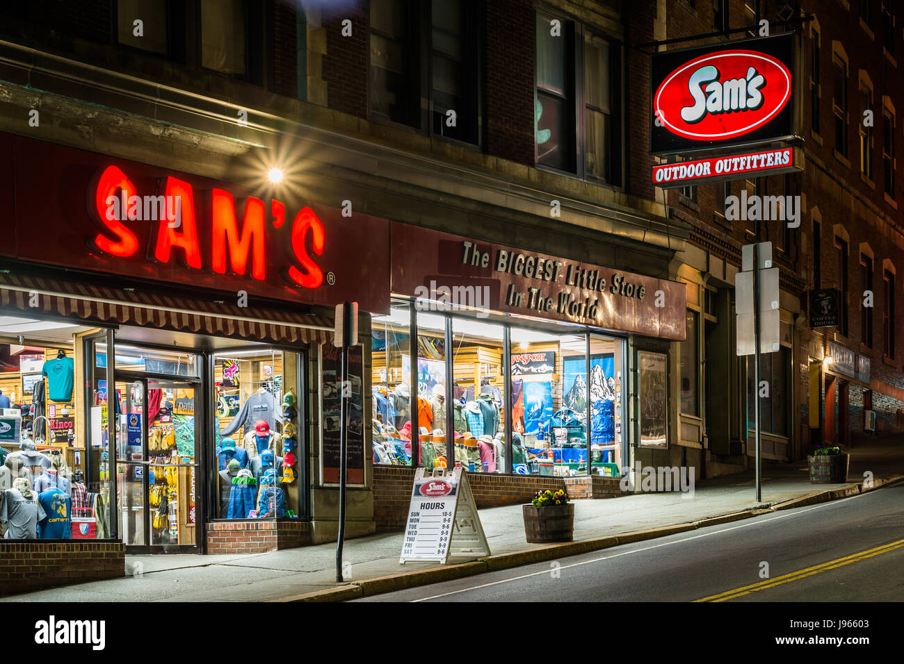 sams outdoor outfitters