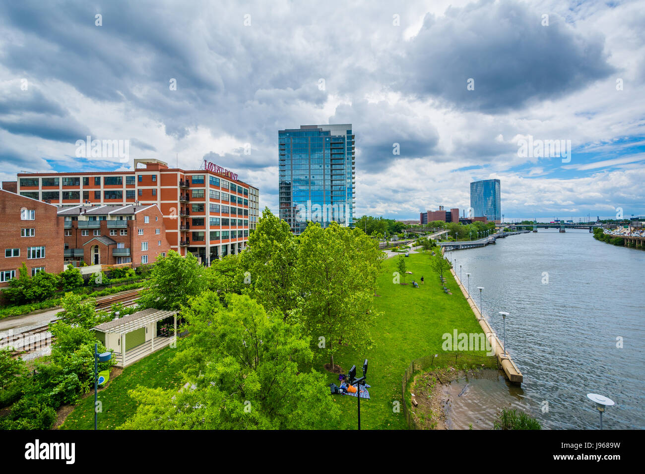 View of a park and buildings along the Schuylkill River in Philadelphia, Pennsylvania. Stock Photo