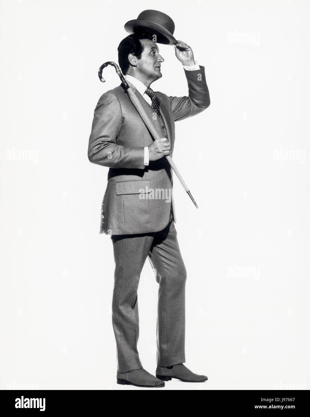 PATRICK MACNEE (* 6. Februar 1922 in London, Großbritannien) ist ein englischer Schauspieler. Patrick MacNee, english actor. Birthday: 6. febr. 2007 - ' 85 '. image: Patrick MacNee as John Steed in ' The Avengers ' (Mit Schirm, Charme und Melone), British series 1961-1969. Stock Photo