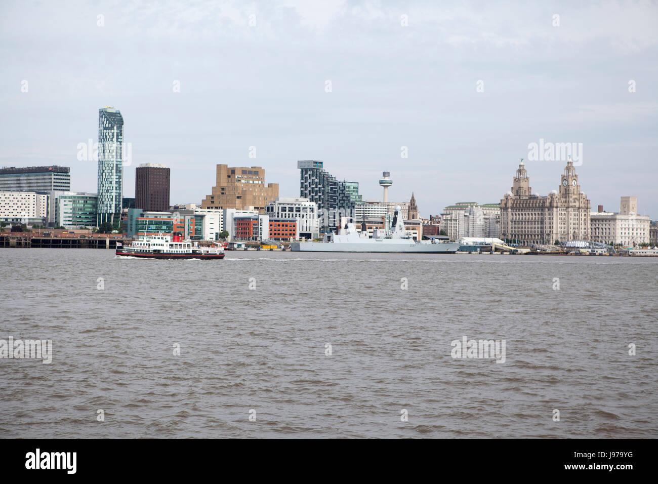 View Across the Rivers Mersey Liverpool uk Stock Photo