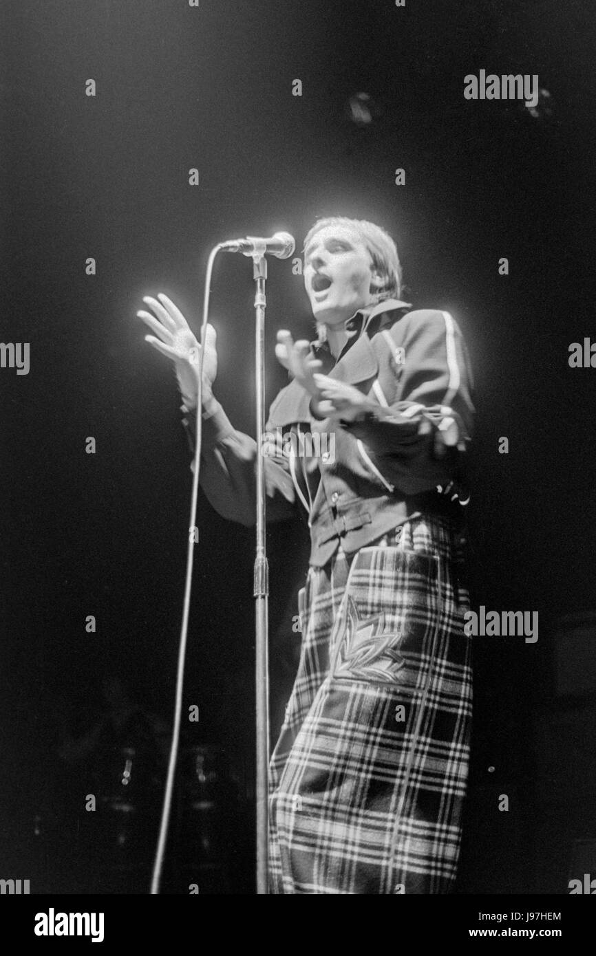 Steve Harley and Cockney Rebel at the Hammersmith Odeon in 1976. Stock Photo