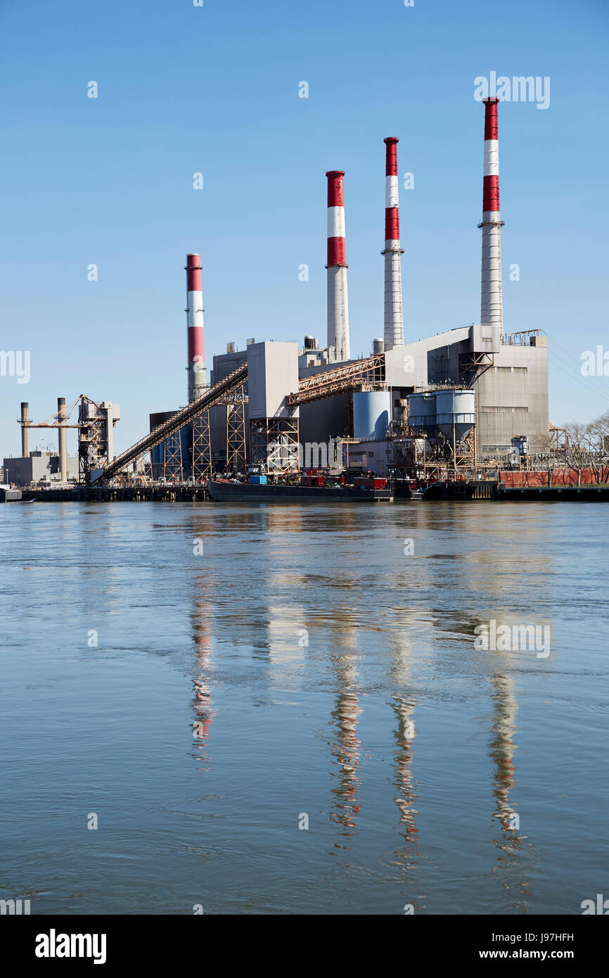 USA, New York, New York City, Brooklyn, Factory by East River Stock