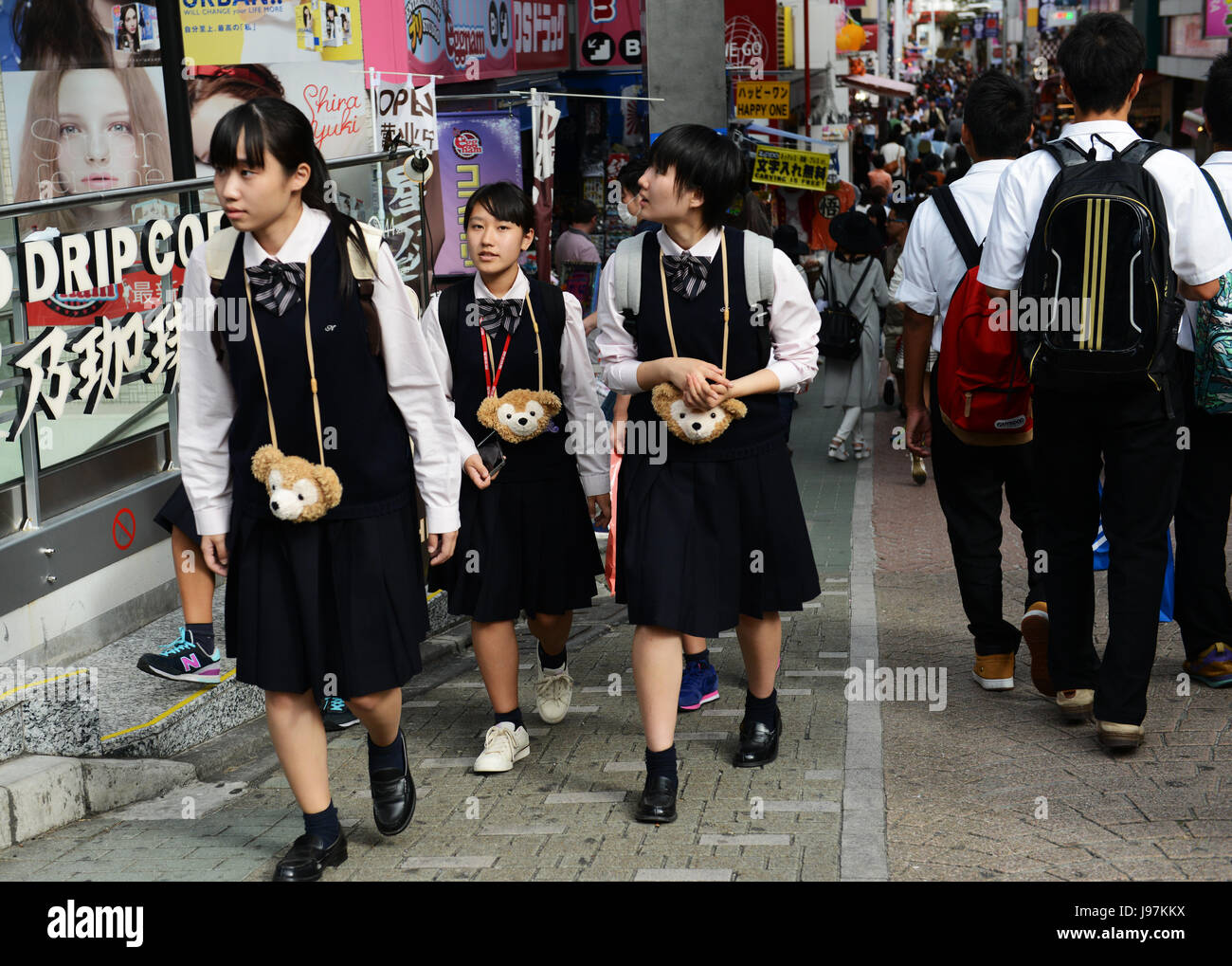 young girls from tokyo japan