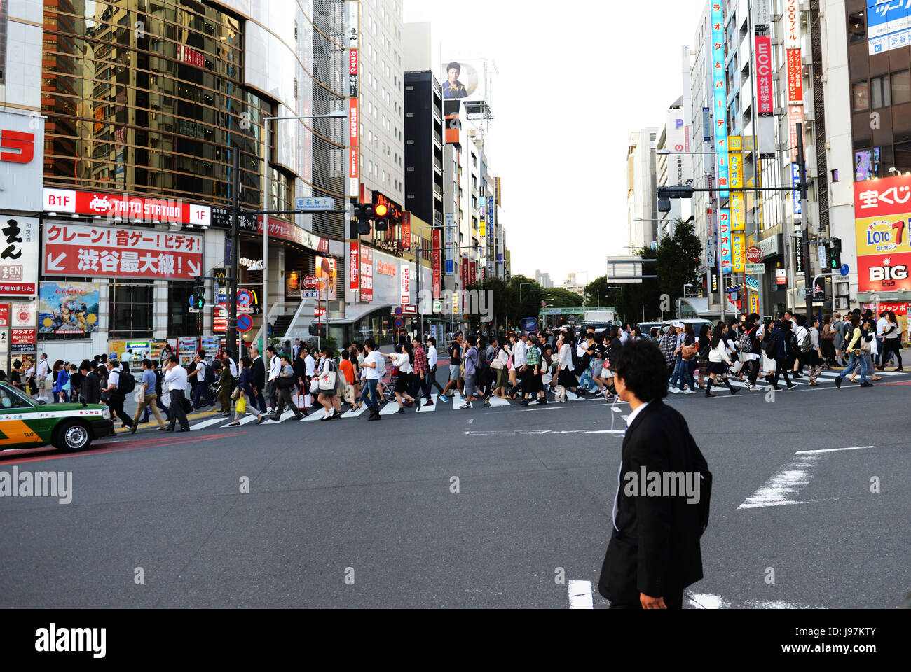 Afternoon rush on Aoyama-dori in Tokyo. Stock Photo