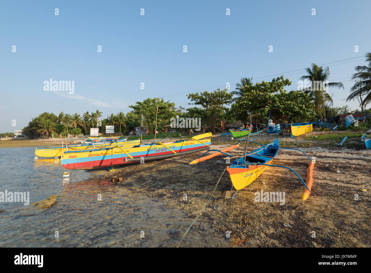 Luzon philippines beach hi-res stock photography and images - Alamy