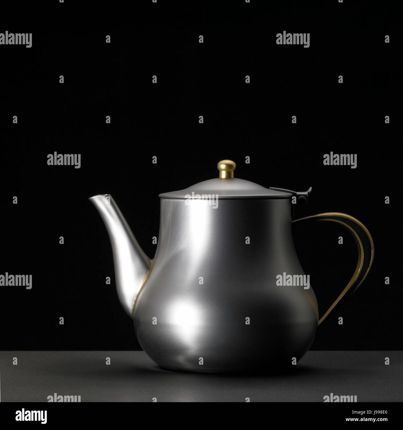metallic tea pot Stock Photo - Alamy