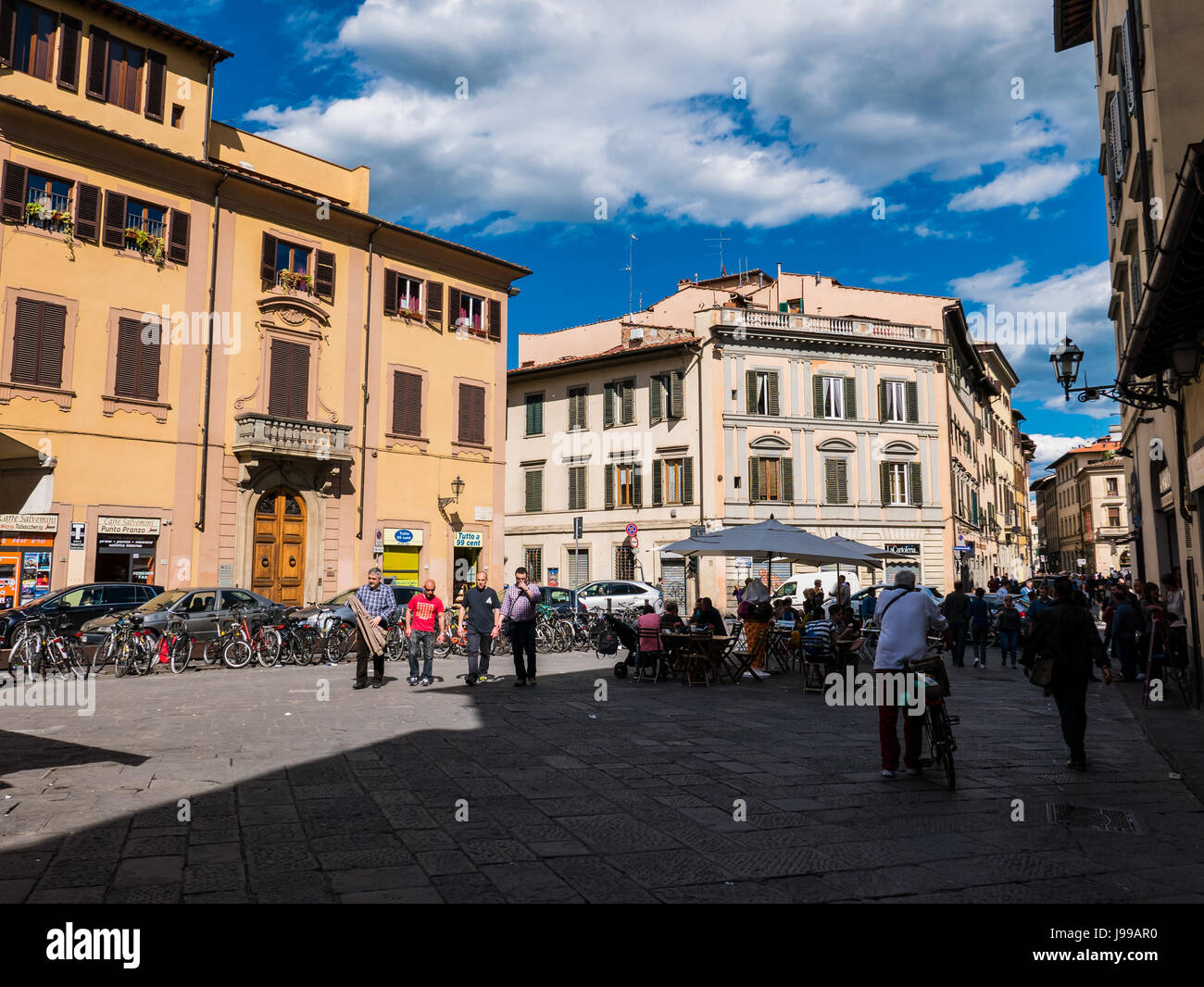 Florence, Italy - 17 April 2017 - People enjoying a beautiful day in Florence, Italy. Stock Photo