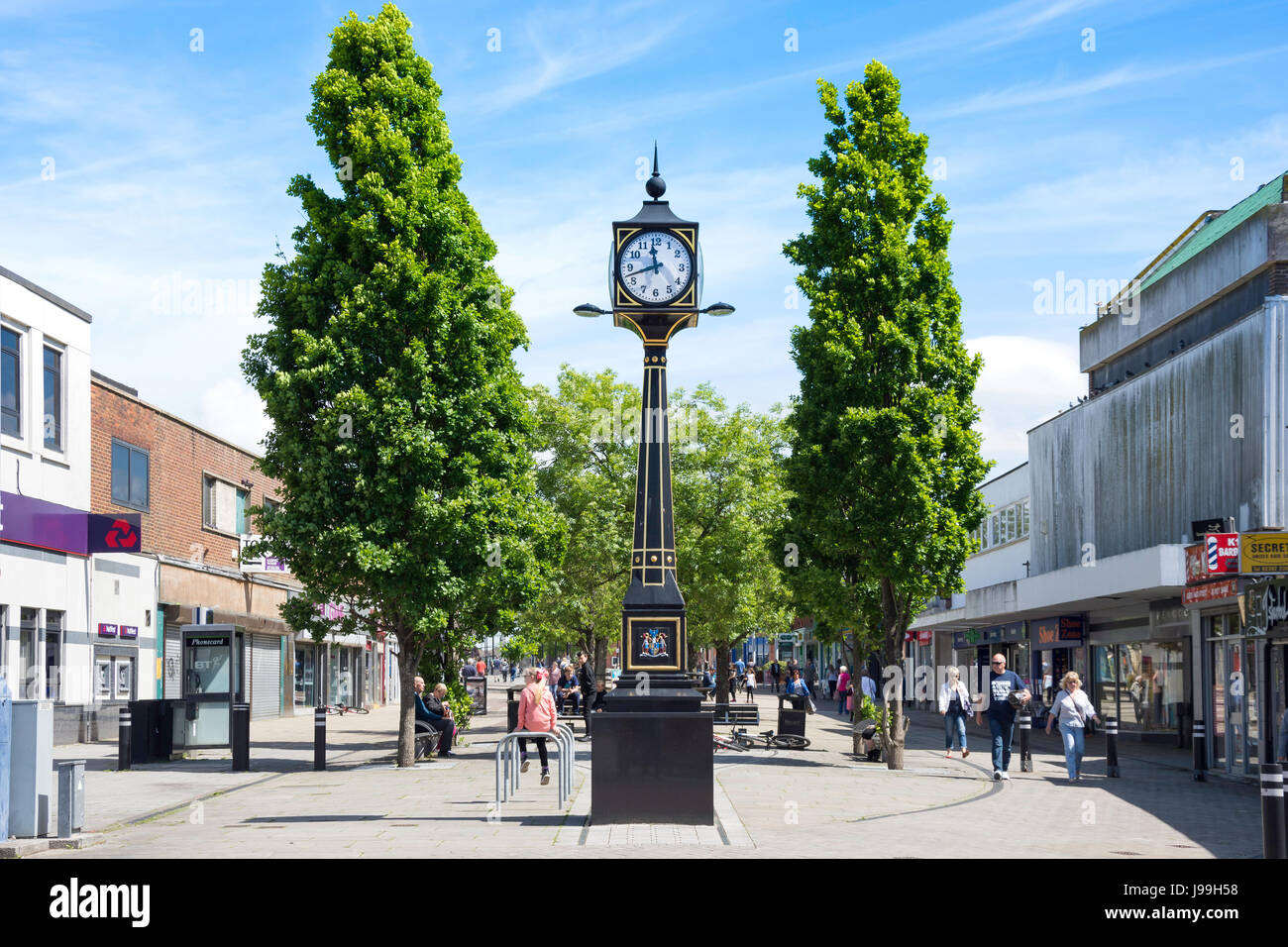 Pedestrianised London Road, Waterlooville, Hampshire, England, United Kingdom Stock Photo