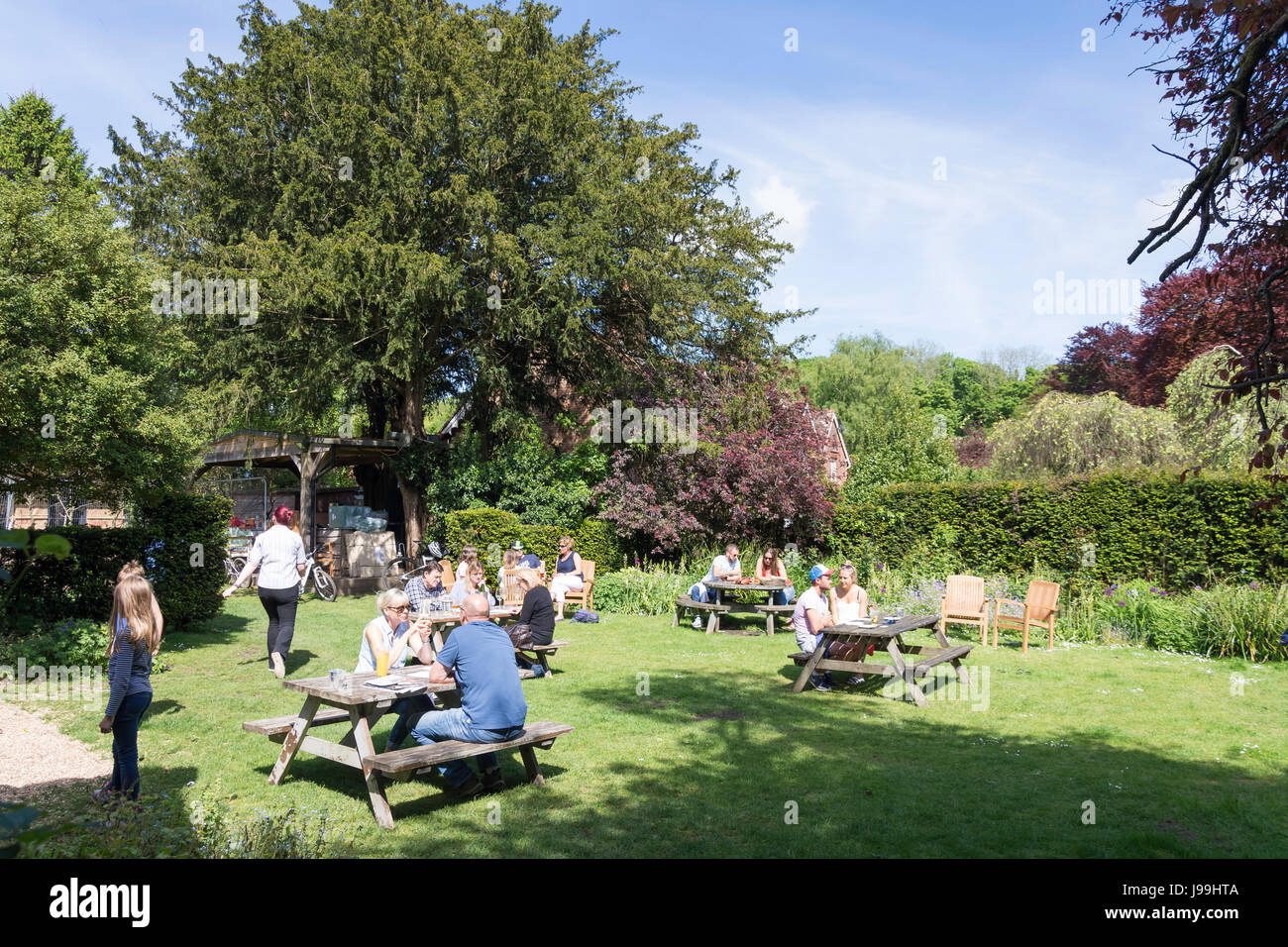 Beer Garden Stock Photos Beer Garden Stock Images Page 2 Alamy