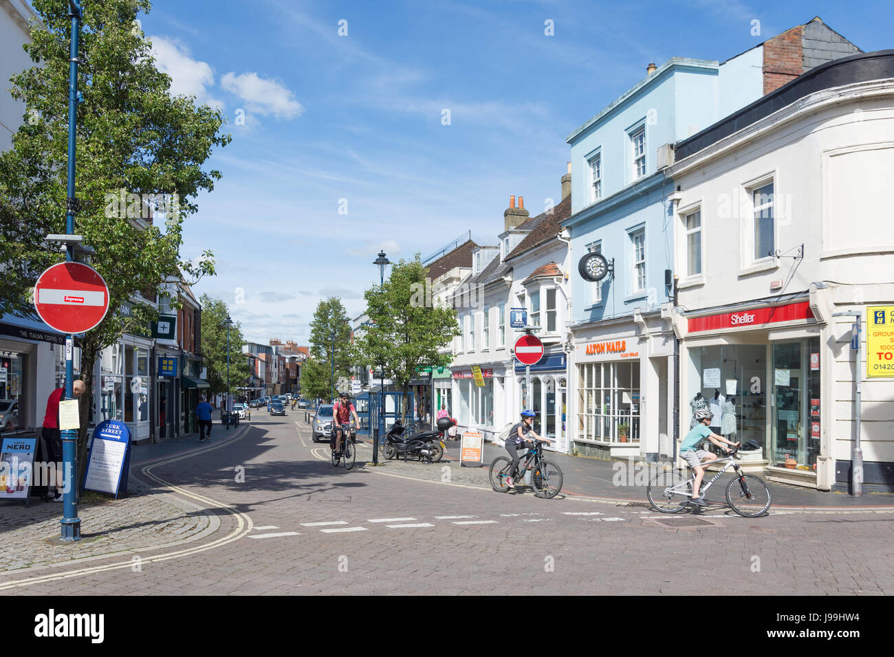High Street, Alton, Hampshire, England, United Kingdom Stock Photo