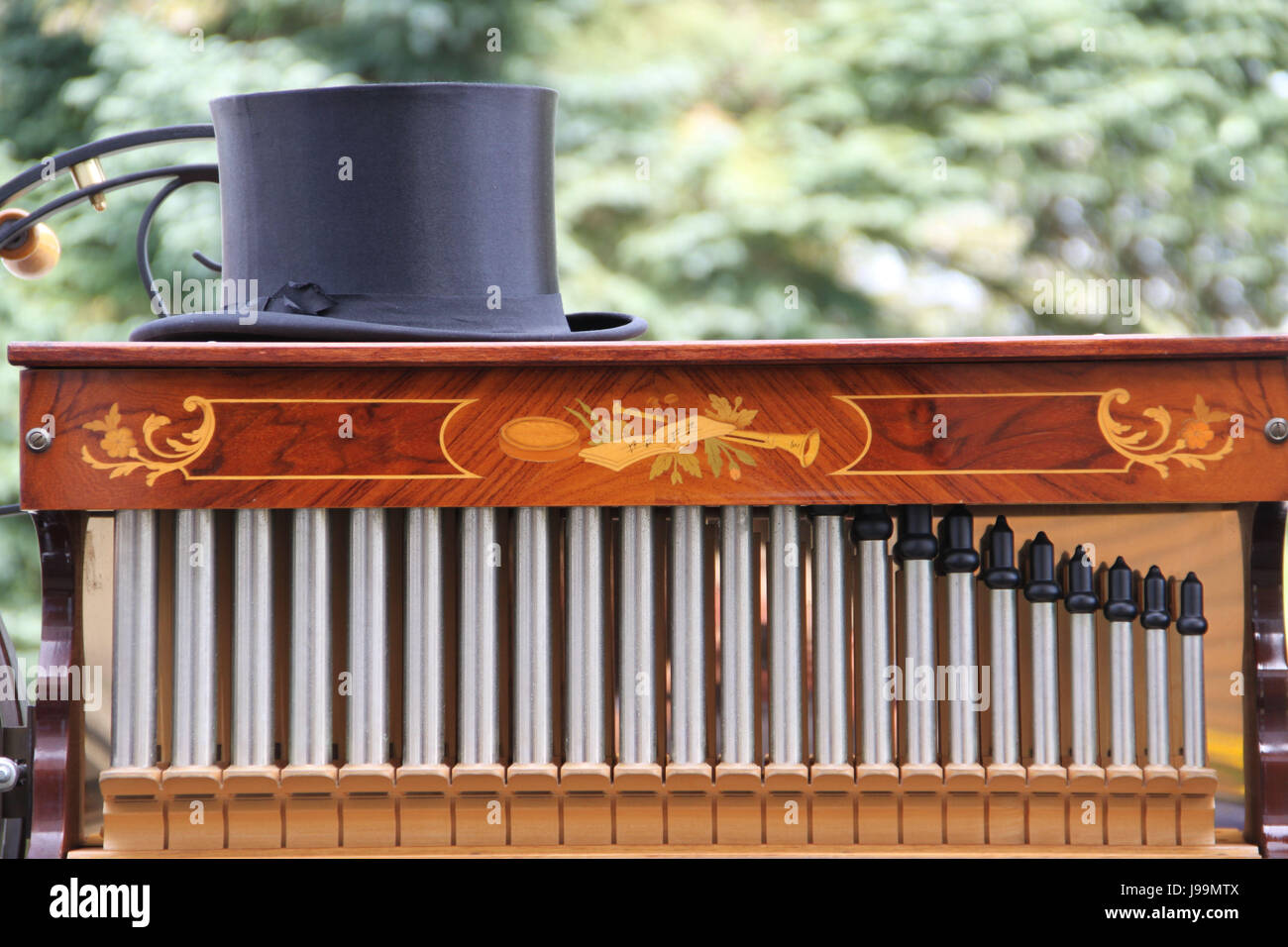 music, musical instrument, hat, organ, flywheel, crank, compressed air, organ Stock Photo