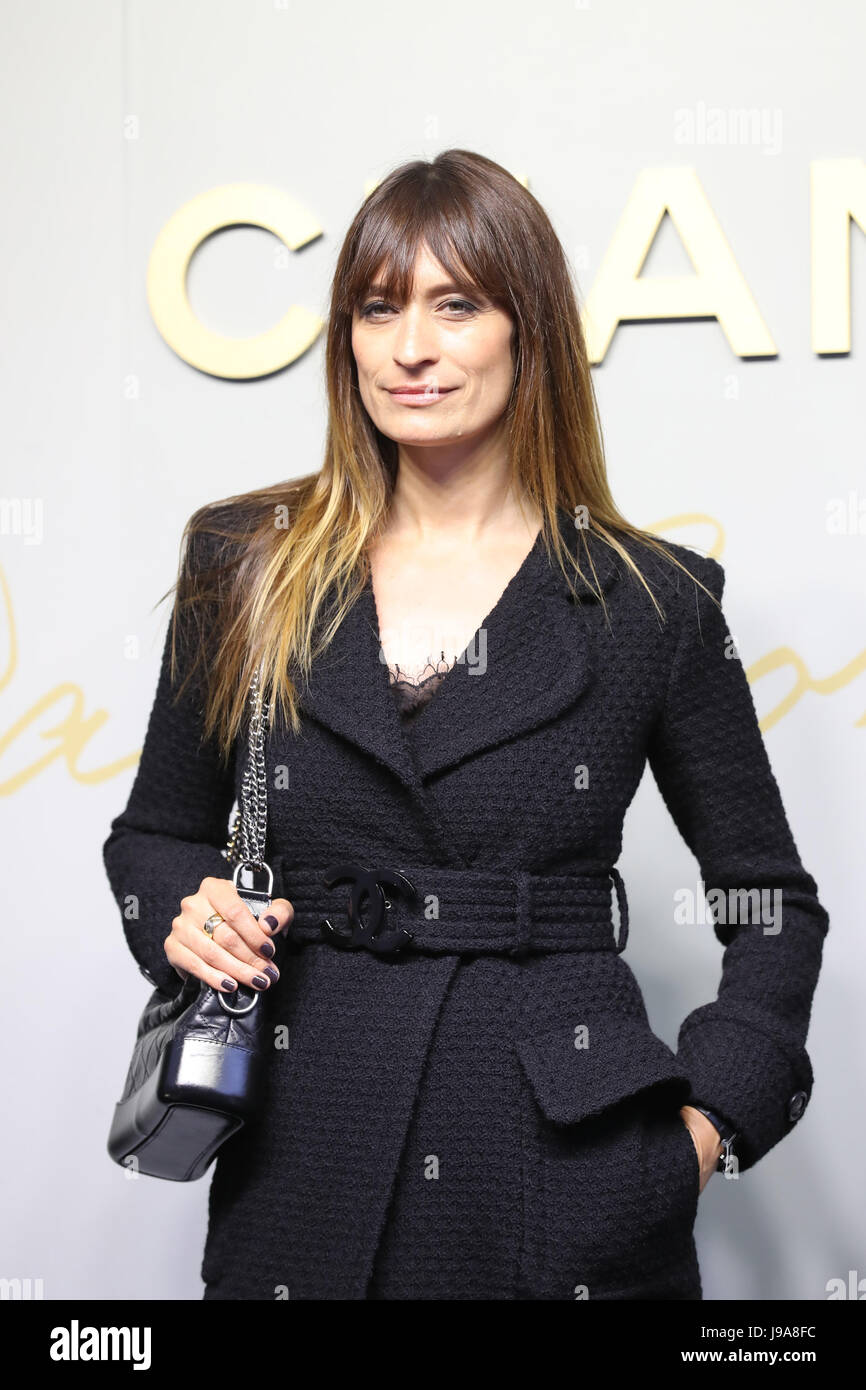 Tokyo, Japan. 31st May, 2017. French model and Chamel ambassador Caroline  de Maigret poses at a photo call of Chanel Metiers D'art collection in  Tokyo on Wednesday, May 31, 2017. Credit: Yoshio