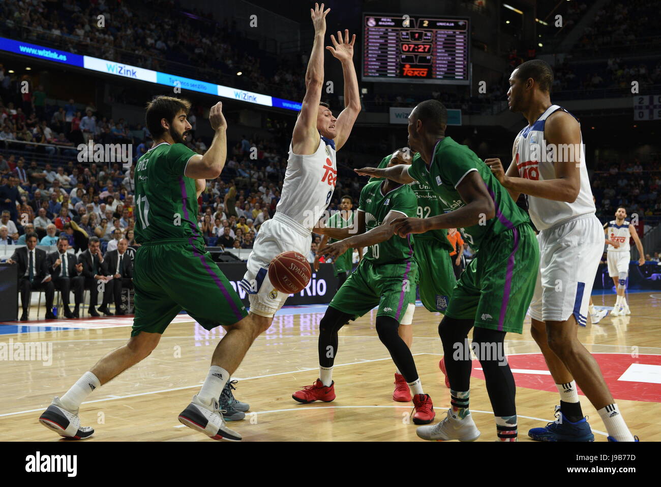 Madrid, Spain. 31st May, 2017. Jonas Maciulis (C) #8 of Real Madrid in action during the first game of the semifinals of basketball Endesa league between Real Madrid and Unicaja de Málaga. Credit: Jorge Sanz/Pacific Press/Alamy Live News Stock Photo