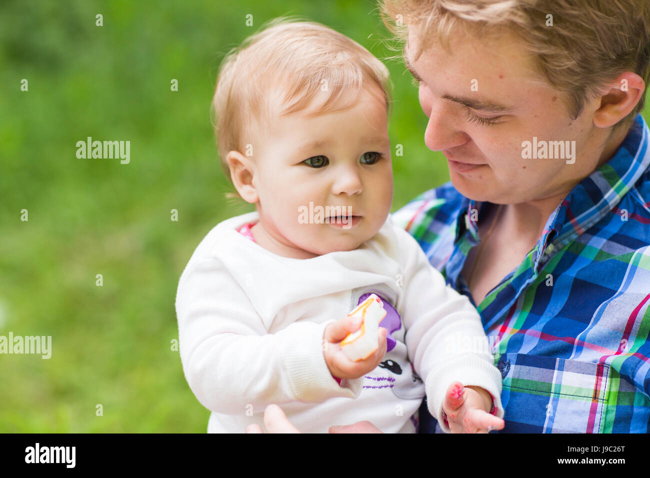 Portrait of happy father with daughter in summer park Stock Photo - Alamy