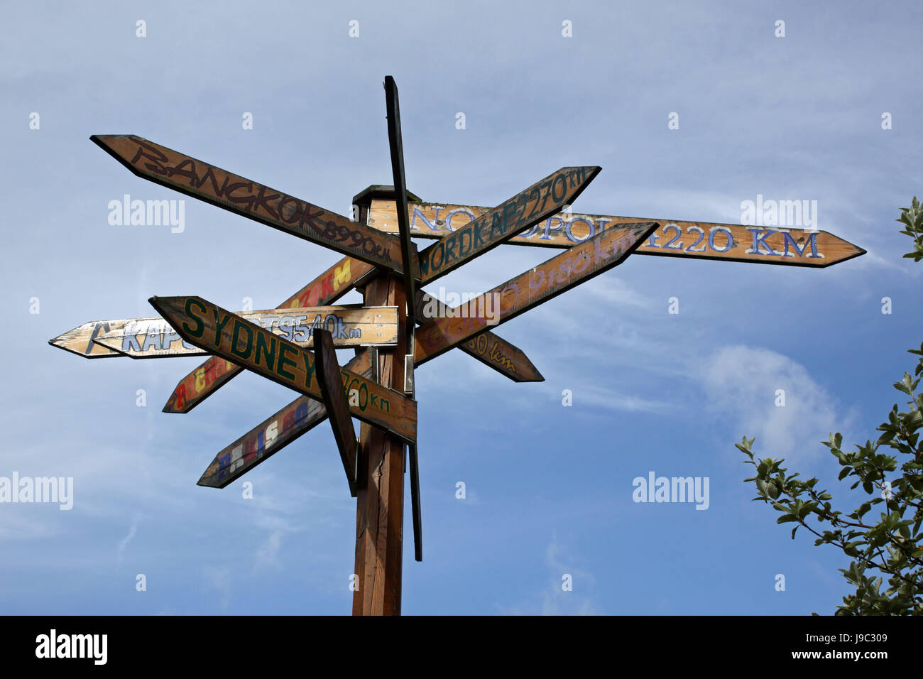 city, town, signpost, secondary modern school, junior high school ...