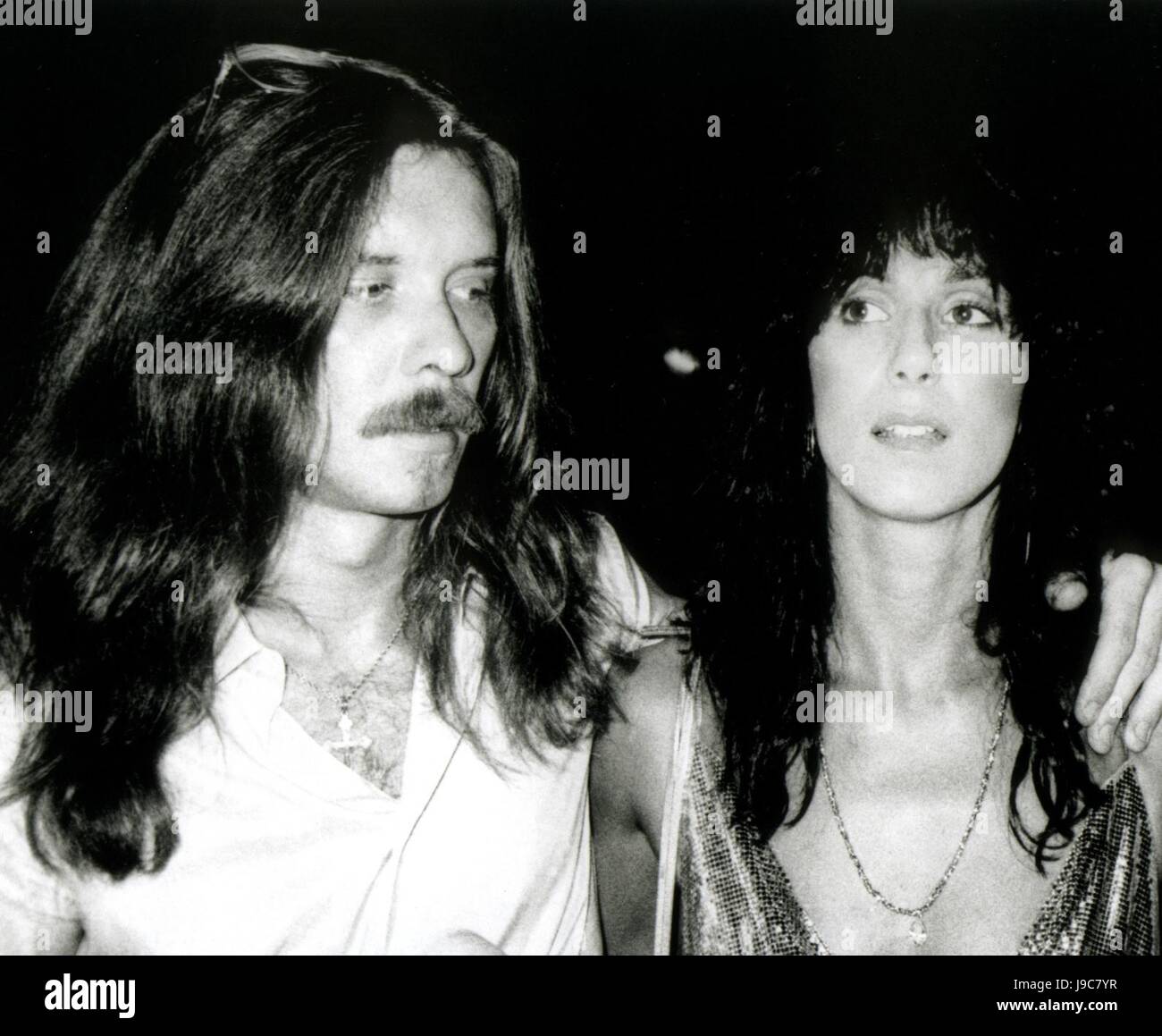 CHER 1981 AND HER BOYFRIEND LES DUDEK FROM BLACKROSE LEAVING REGINES  NIGHTCLUB, NYC Stock Photo - Alamy