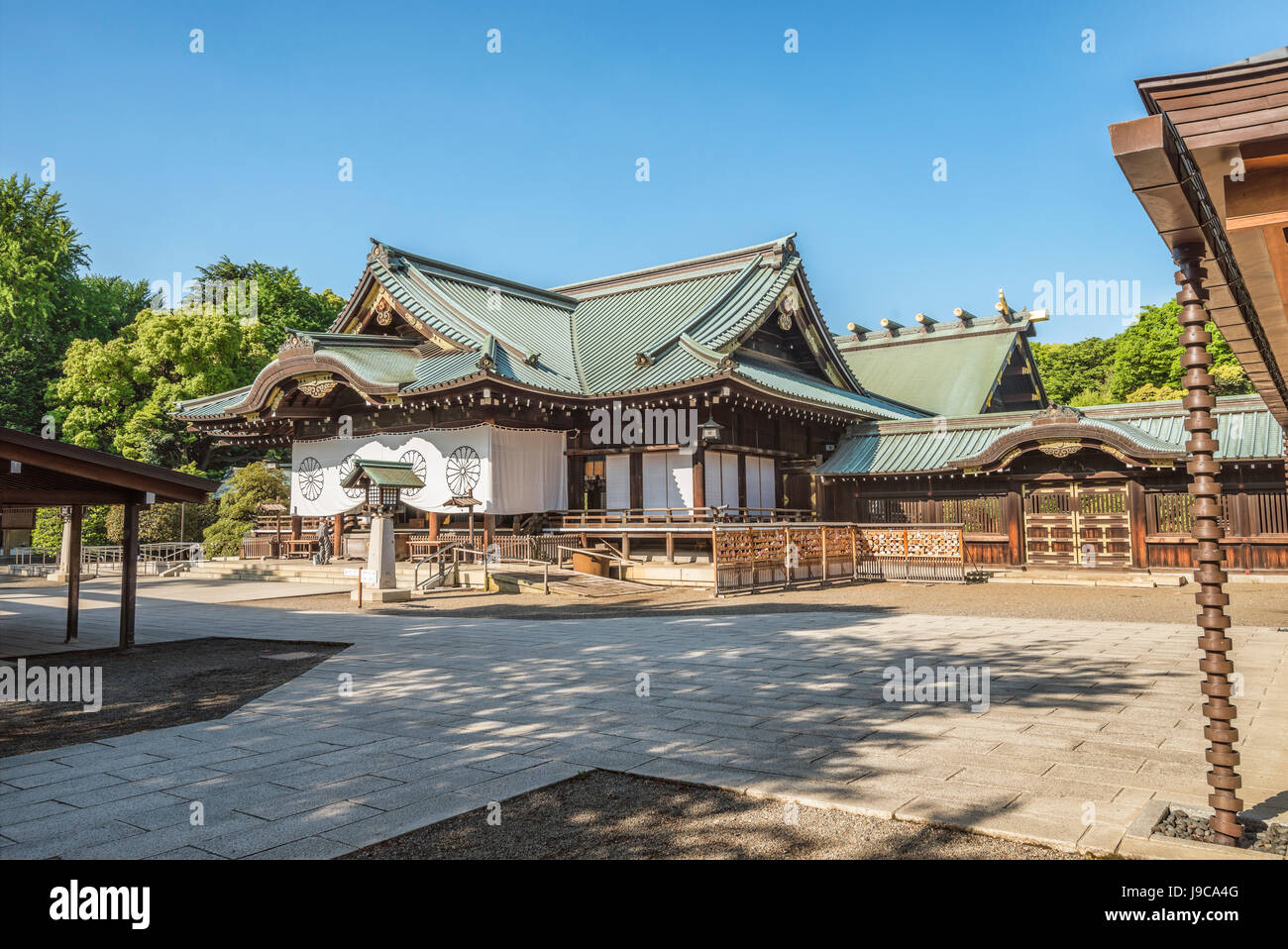 Tokyo Yasukuni Jinja Shrine for Japan war dead. C56 31 was