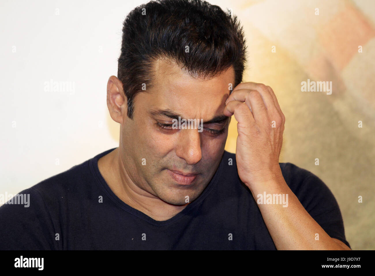 Salman khan bollywood actor filming hi-res stock photography and images -  Alamy