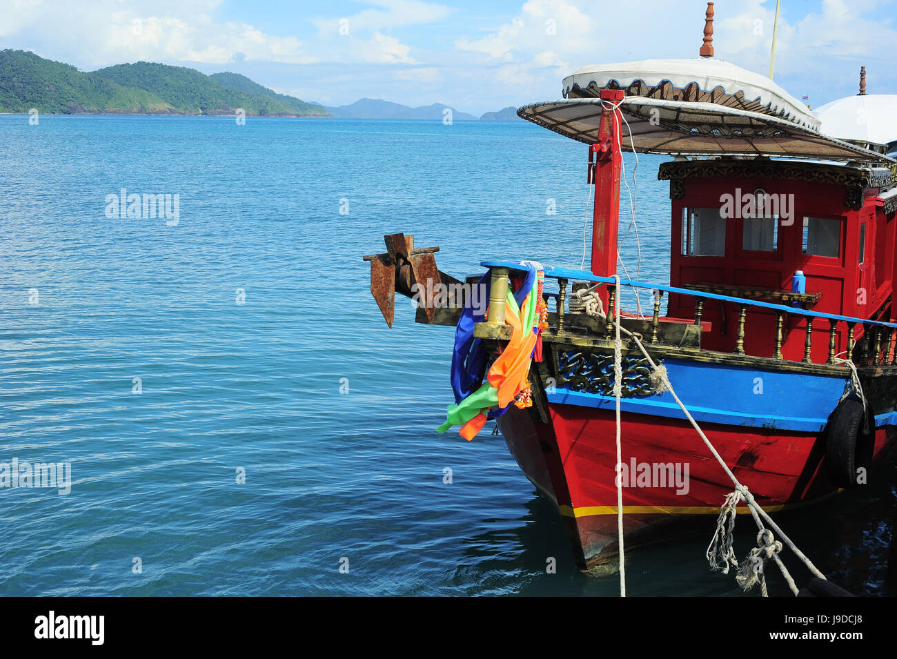 Big thai fishing boat sea hi-res stock photography and images - Alamy