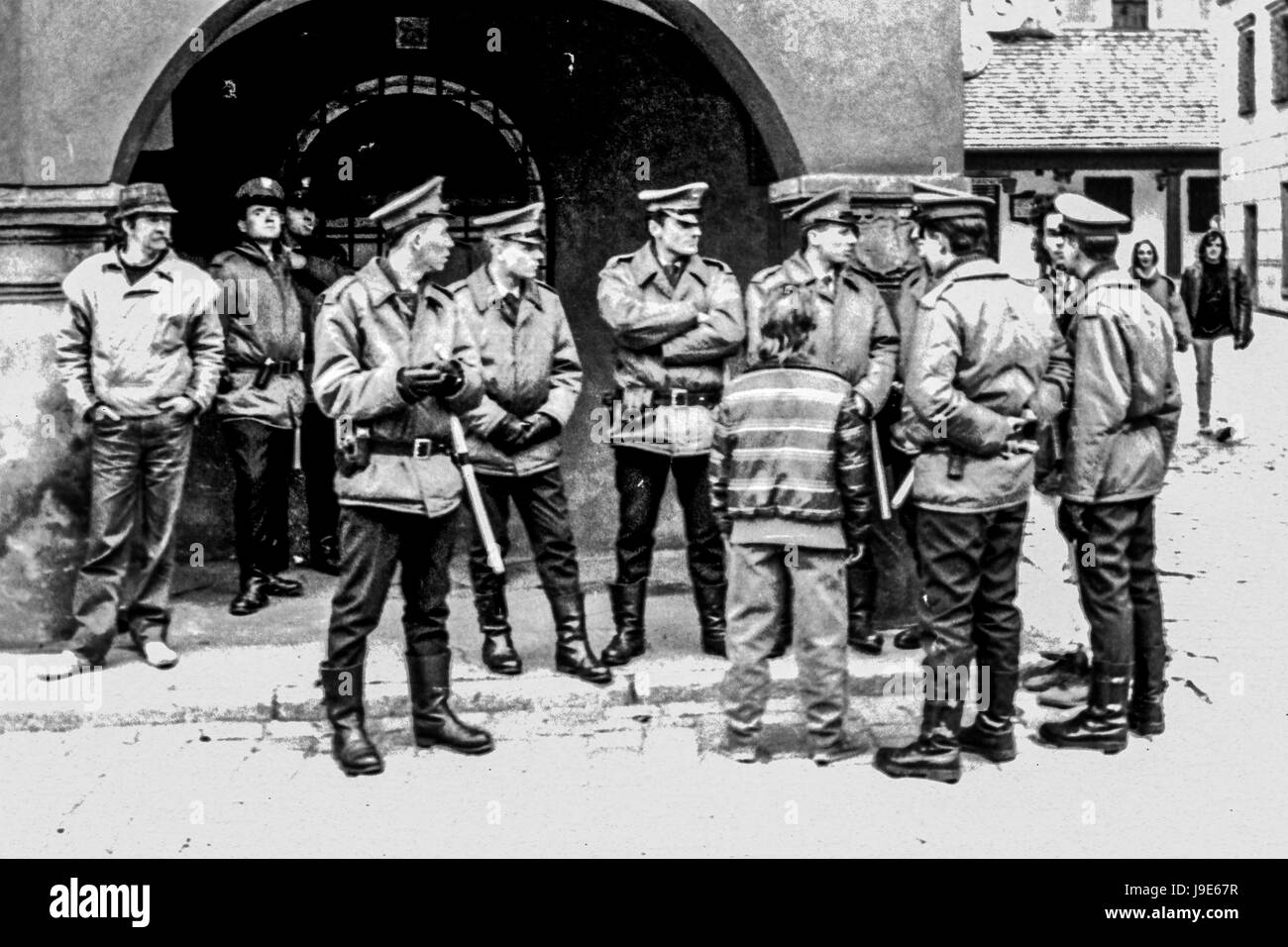 Street protests in Poland 19891990, militia special police forces