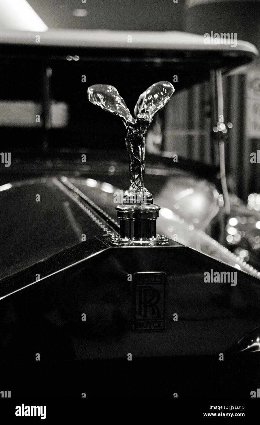 'Spirit of Ecstasy' flying lady ornament on a Rolls-Royce hood Stock Photo