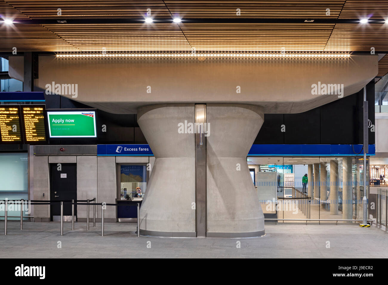 LONDON BRIDGE STATION Stock Photo - Alamy