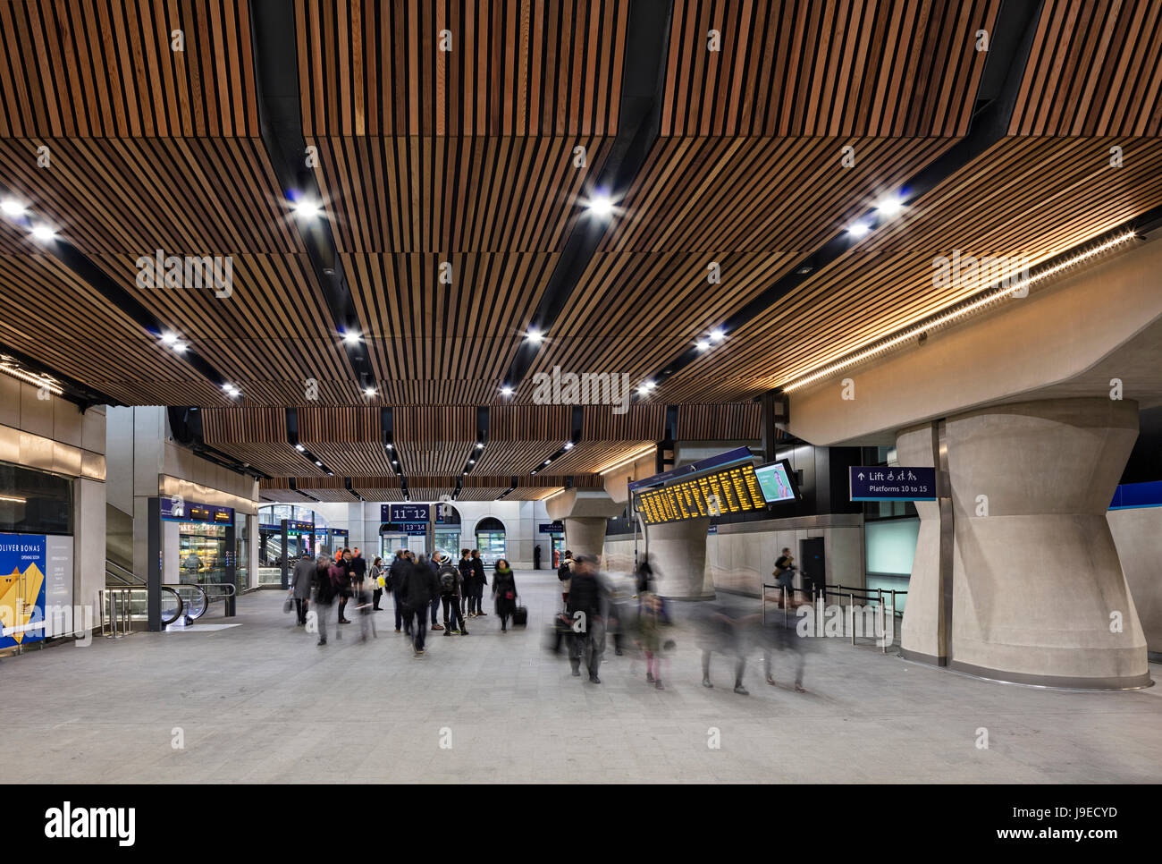 LONDON BRIDGE STATION Stock Photo Alamy